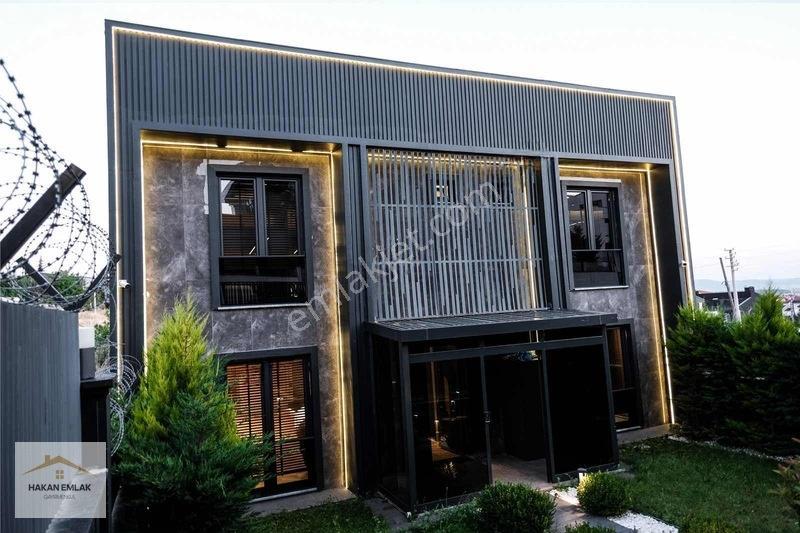 Hakan Emlak - Binevlerde Eşsiz Konumda Ultra Lüks Yapılı Villa — fotoğraf 12