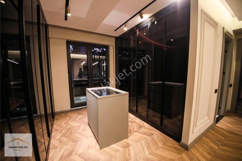 Hakan Emlak - Binevlerde Eşsiz Konumda Ultra Lüks Yapılı Villa — fotoğraf 19