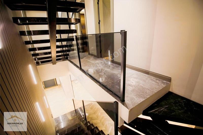 Hakan Emlak - Binevlerde Eşsiz Konumda Ultra Lüks Yapılı Villa — fotoğraf 21