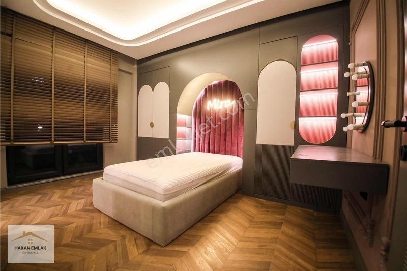 Hakan Emlak - Binevlerde Eşsiz Konumda Ultra Lüks Yapılı Villa — fotoğraf 31