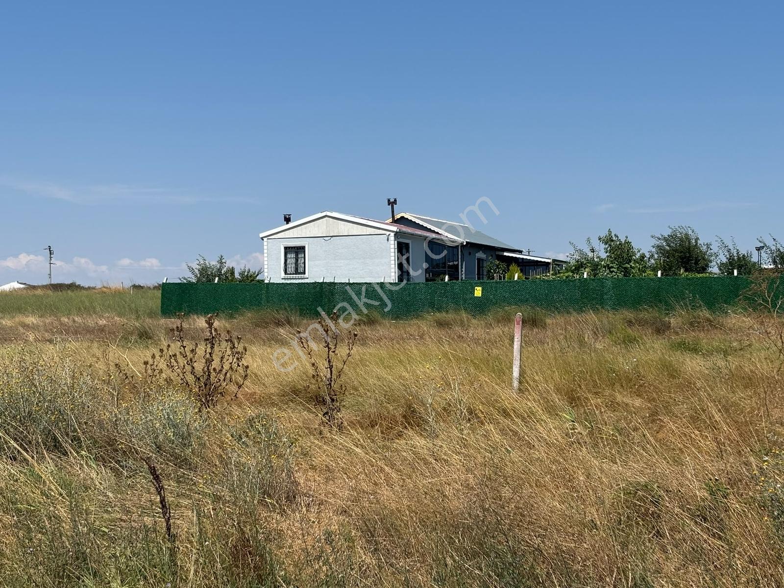 Güven'den Saray'da 300m² İmarlı Tek Tapu Yola Cephe Arsa !!!!!! — fotoğraf 6