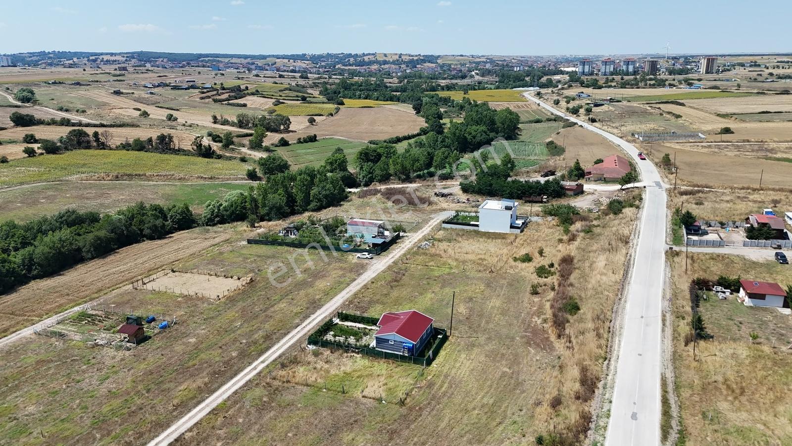 Güven'den Saray'da 300m² İmarlı Tek Tapu Yola Cephe Arsa !!!!!! — fotoğraf 17