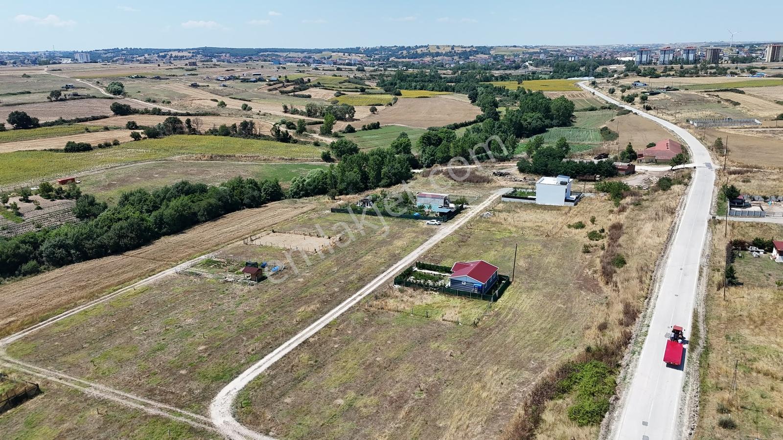 Güven'den Saray'da 300m² İmarlı Tek Tapu Yola Cephe Arsa !!!!!! — fotoğraf 22
