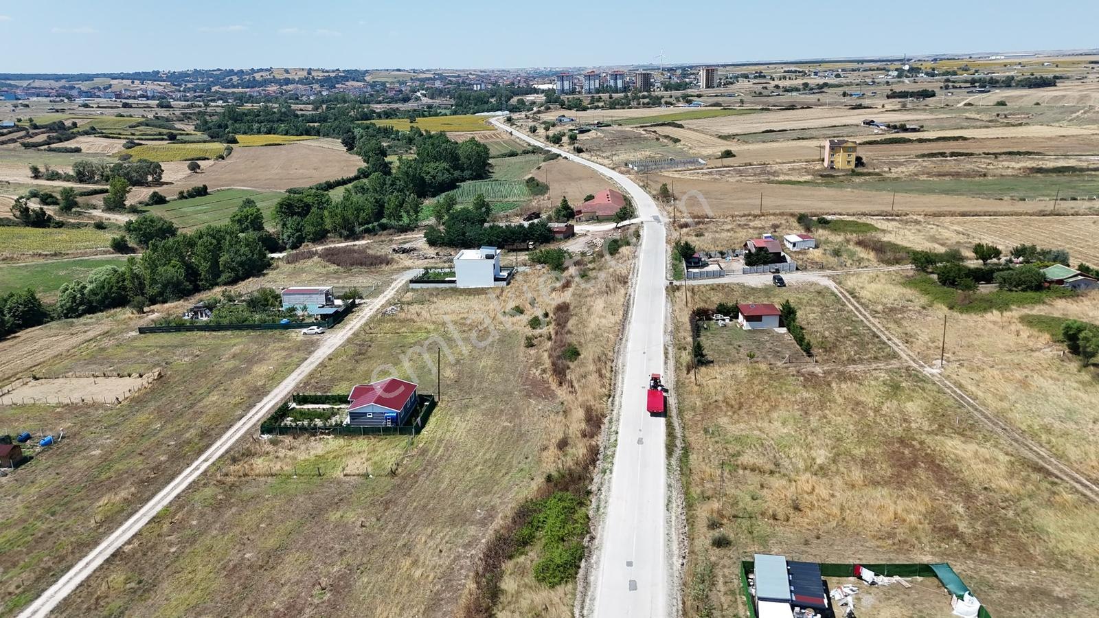 Güven'den Saray'da 300m² İmarlı Tek Tapu Yola Cephe Arsa !!!!!! — fotoğraf 27