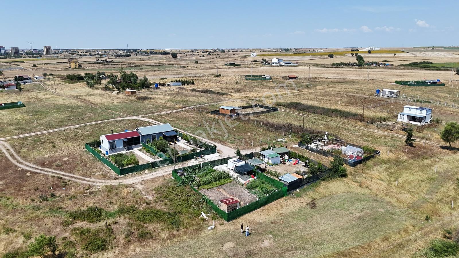 Güven'den Saray'da 300m² İmarlı Tek Tapu Yola Cephe Arsa !!!!!! — fotoğraf 31