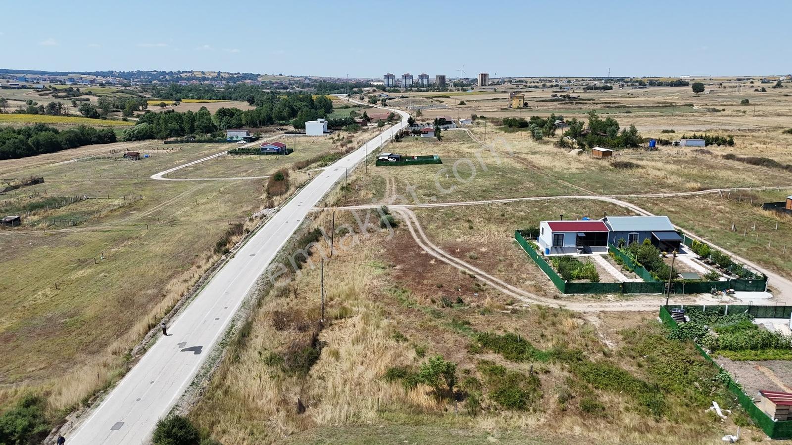 Güven'den Saray'da 300m² İmarlı Tek Tapu Yola Cephe Arsa !!!!!! — fotoğraf 33