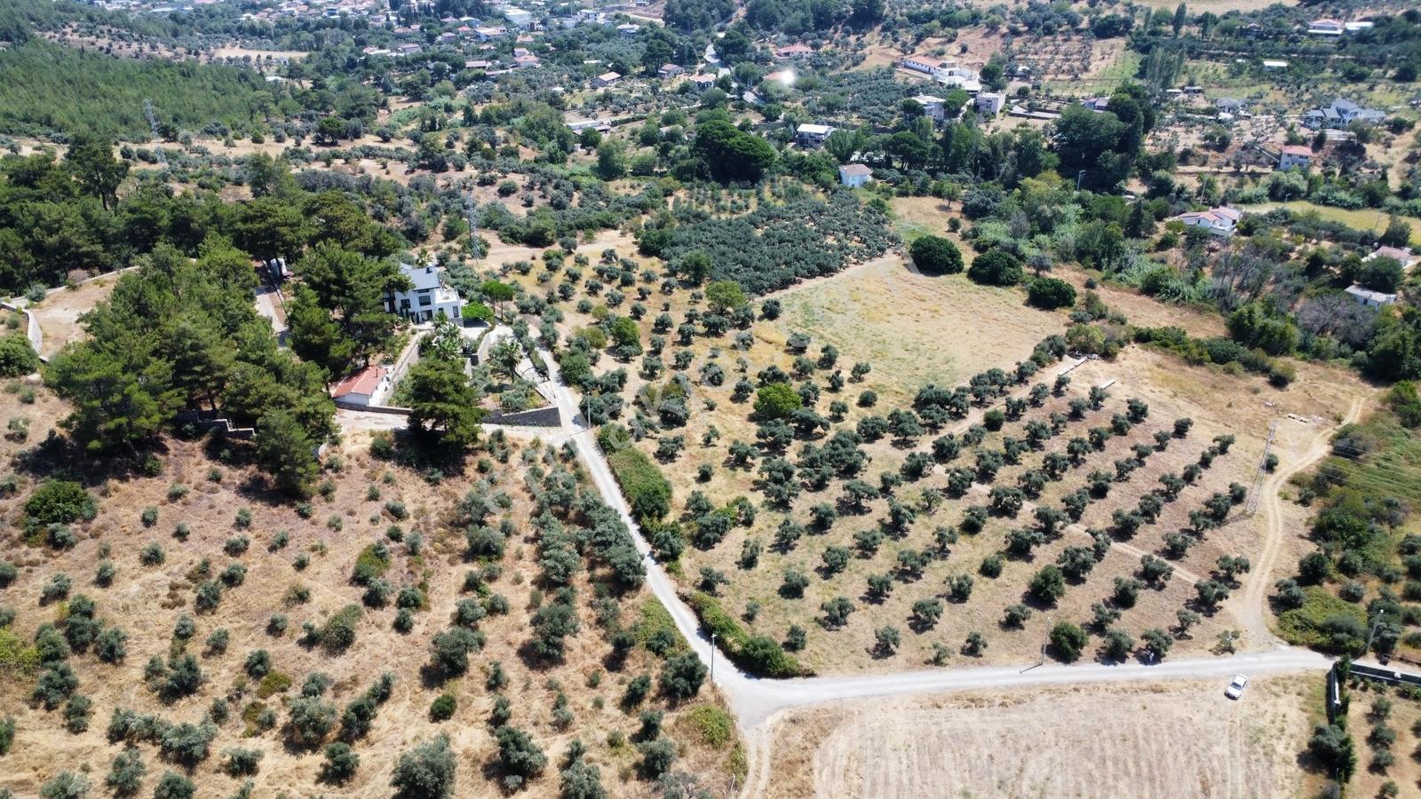 Startkey Muga'dan Yukarıkızılca Merkez Yakını Yola Cepheli Arazi — fotoğraf 5