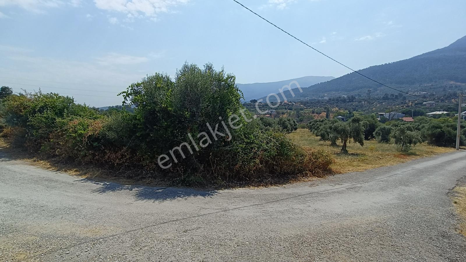 Startkey Muga'dan Yukarıkızılca Merkez Yakını Yola Cepheli Arazi — fotoğraf 16
