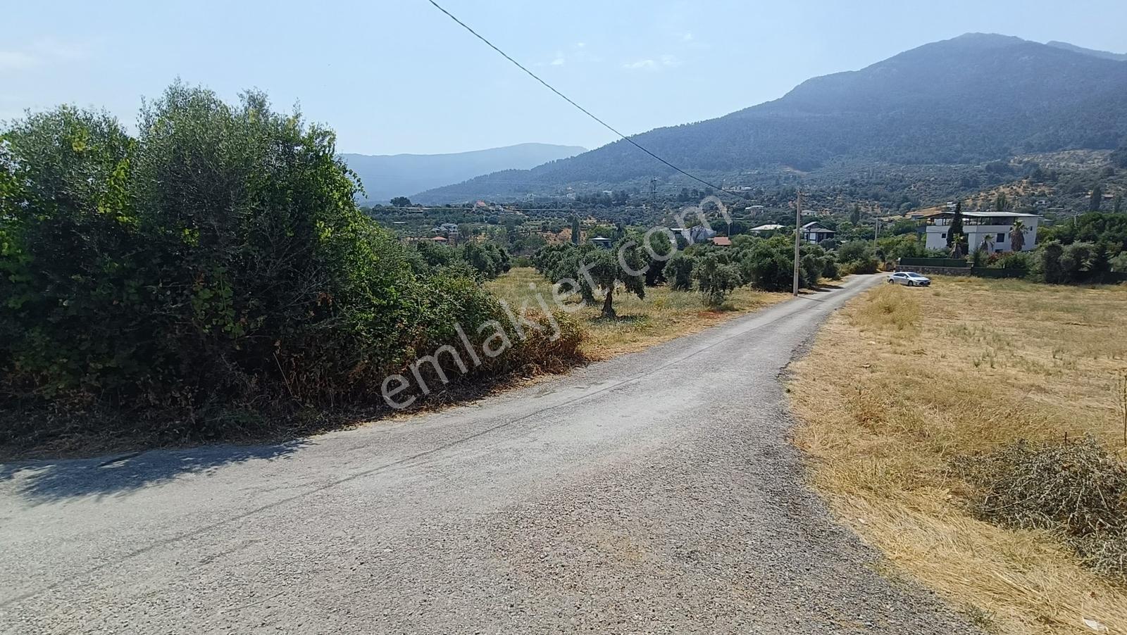 Startkey Muga'dan Yukarıkızılca Merkez Yakını Yola Cepheli Arazi — fotoğraf 17