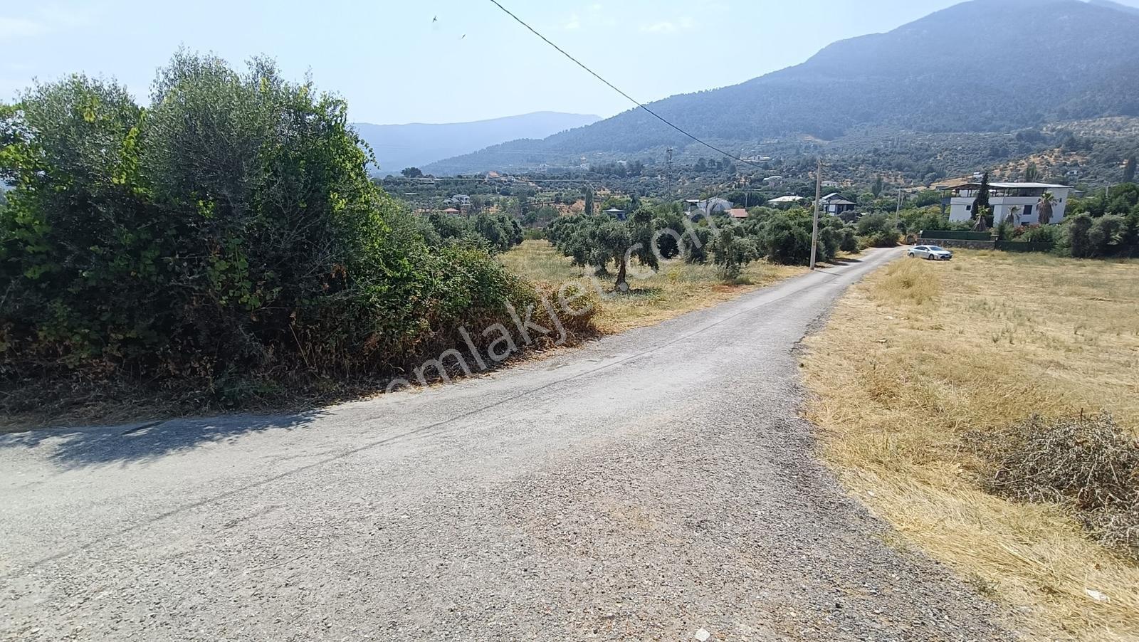 Startkey Muga'dan Yukarıkızılca Merkez Yakını Yola Cepheli Arazi — fotoğraf 18