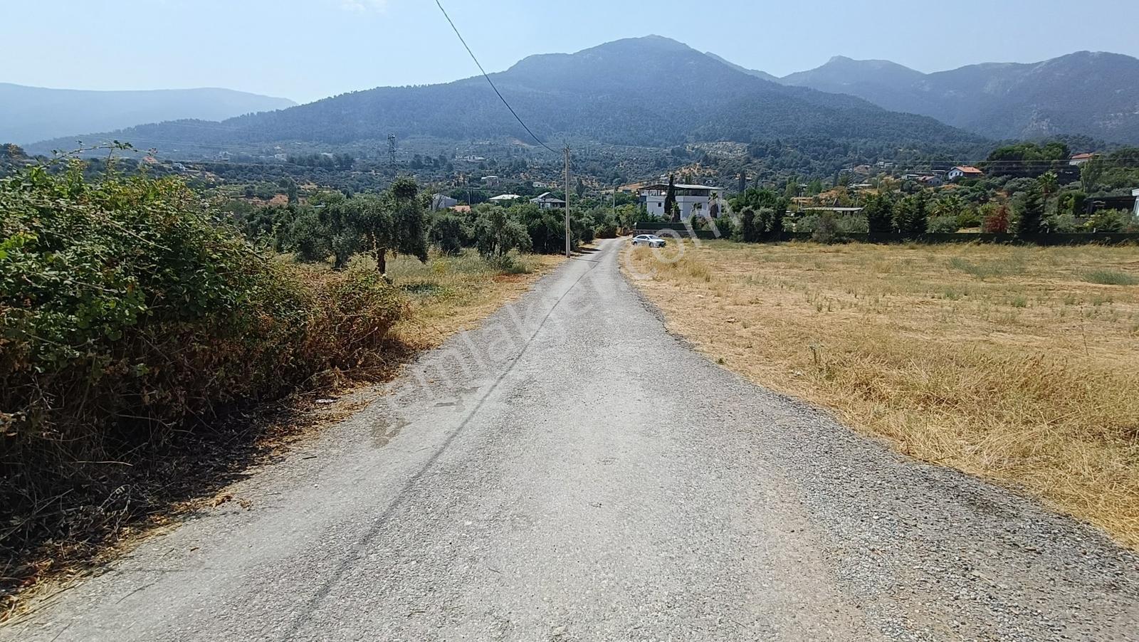Startkey Muga'dan Yukarıkızılca Merkez Yakını Yola Cepheli Arazi — fotoğraf 28