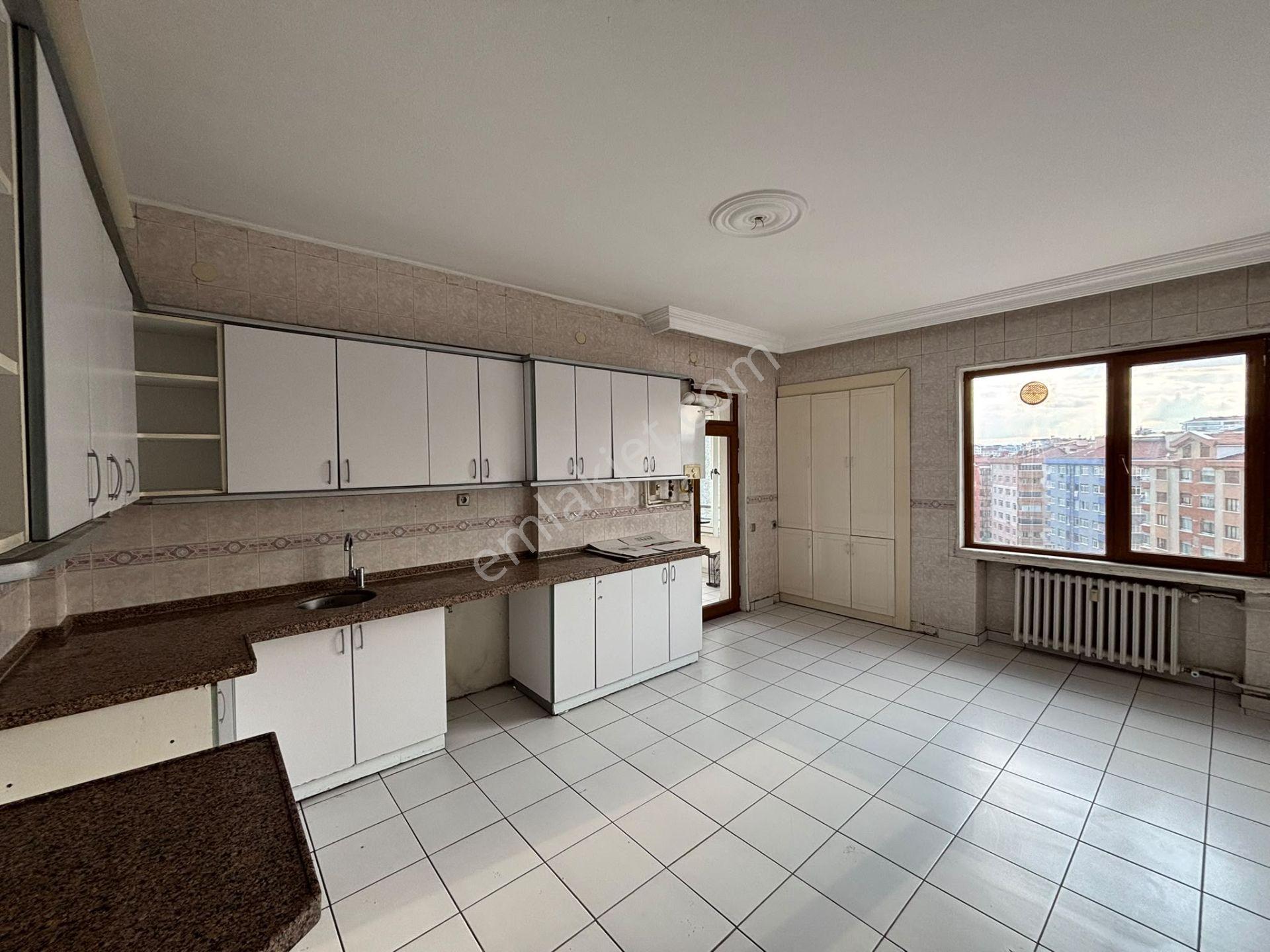 Kerkük Cadde Cephe Asya Lahmacun Üstü Güvenilir Sitesi Satılık Ara Kat 4+1 Oturuma Hazır Bakımlı — fotoğraf 3