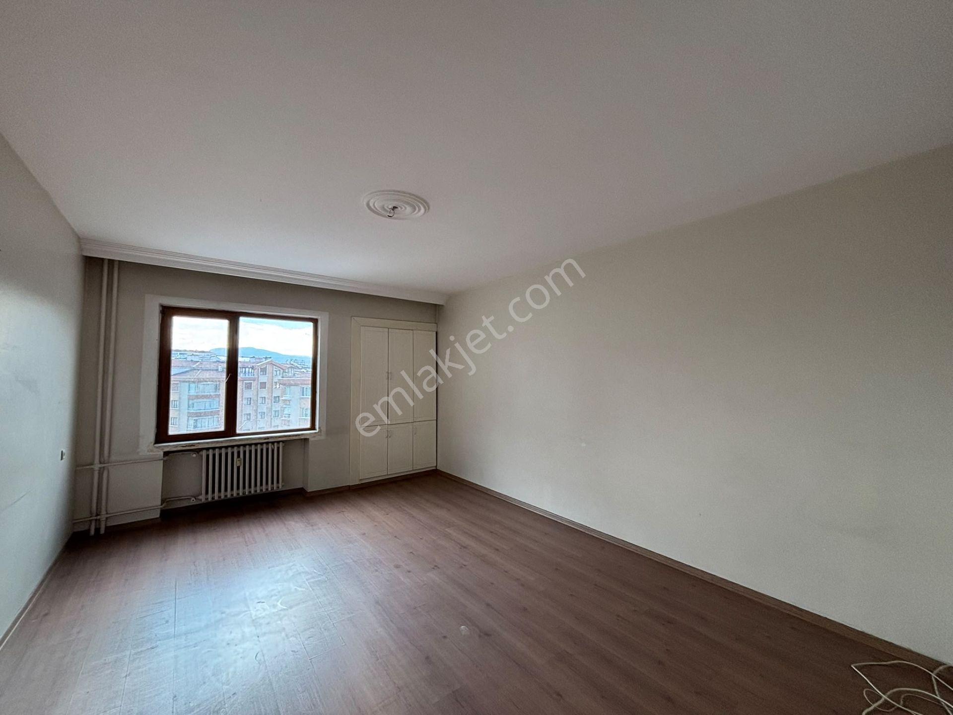 Kerkük Cadde Cephe Asya Lahmacun Üstü Güvenilir Sitesi Satılık Ara Kat 4+1 Oturuma Hazır Bakımlı — fotoğraf 14
