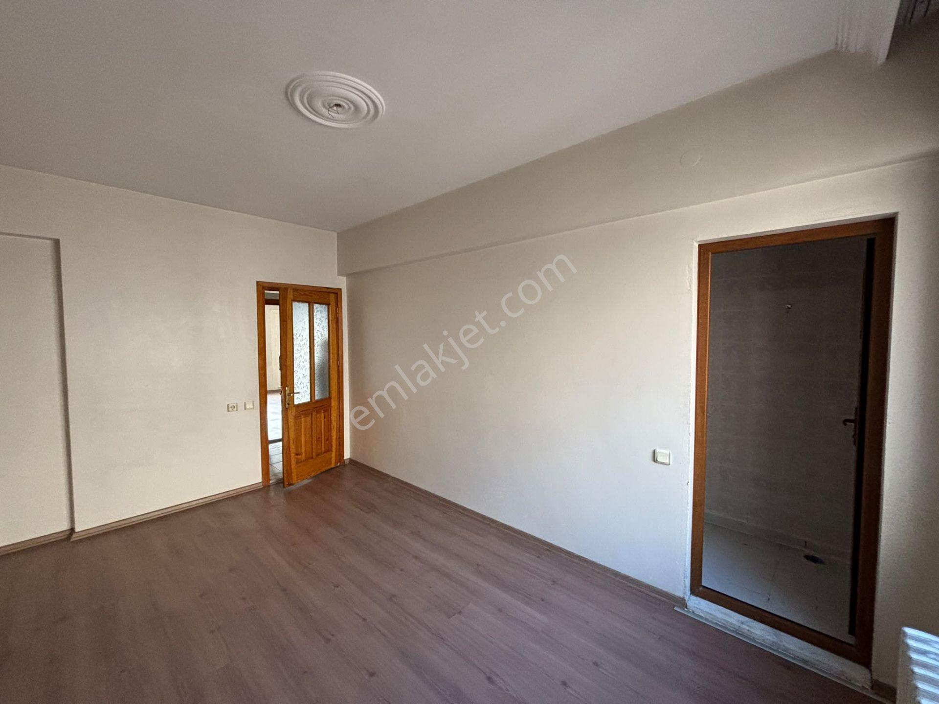 Kerkük Cadde Cephe Asya Lahmacun Üstü Güvenilir Sitesi Satılık Ara Kat 4+1 Oturuma Hazır Bakımlı — fotoğraf 18