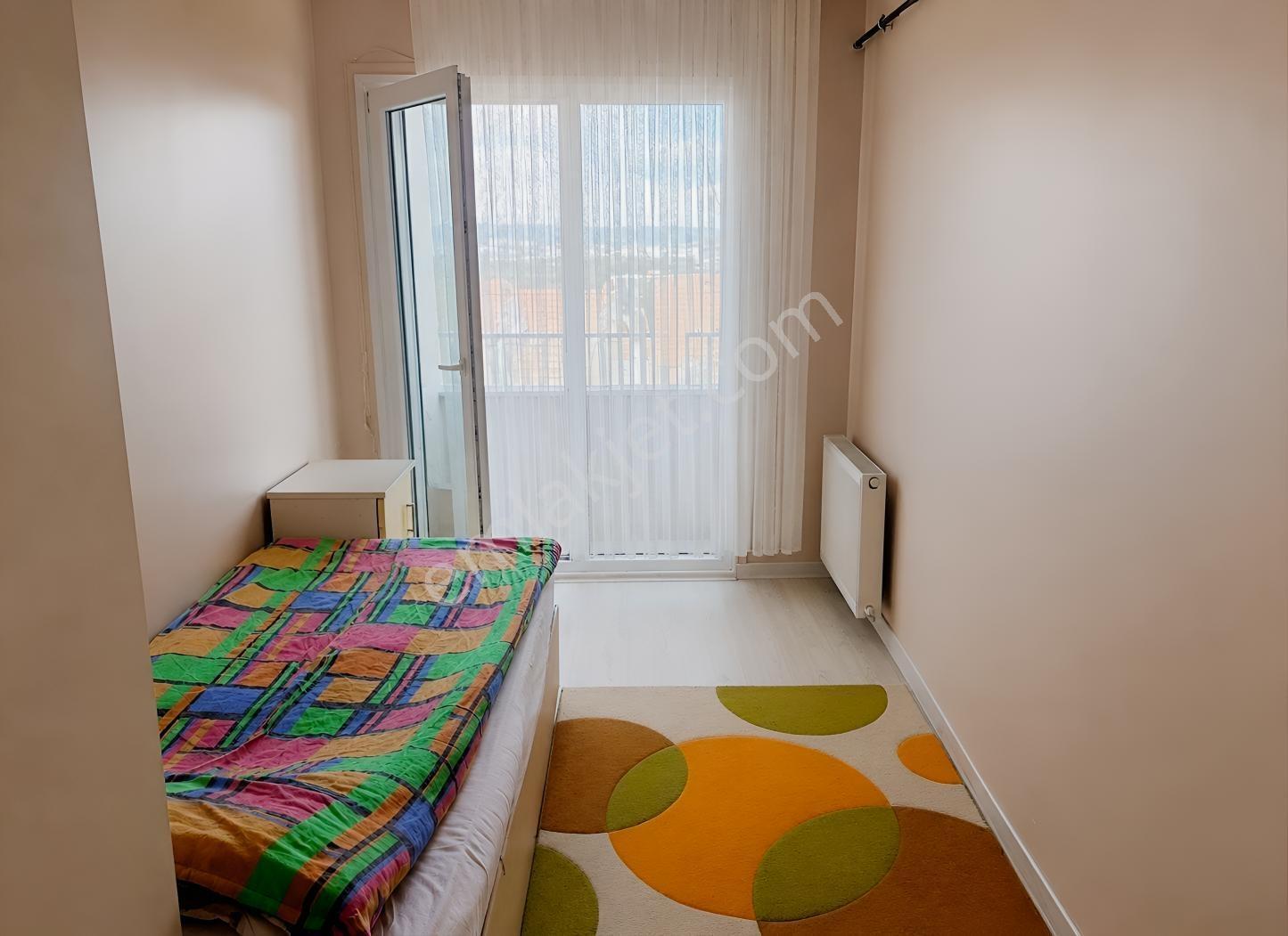 Cb Mark'tan Başiskele'de Satılık Site İçi 2+1 Ara Kat Daire — fotoğraf 7