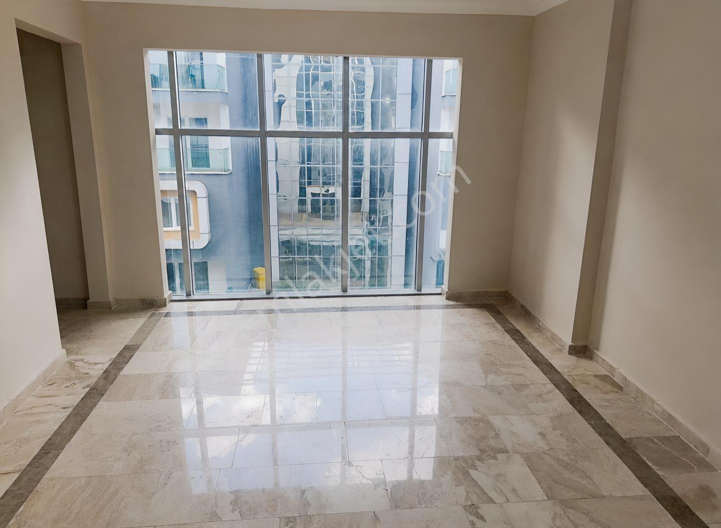 Cb Mark'tan Başiskele'de Satılık Site İçi 2+1 Ara Kat Daire — fotoğraf 13