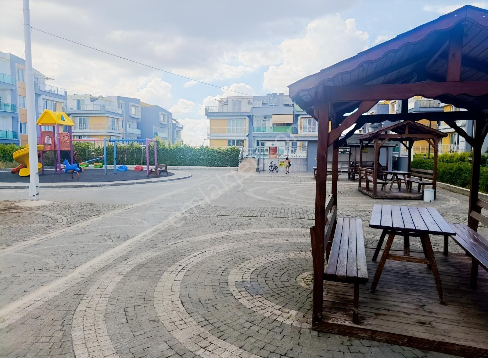 Cb Mark'tan Başiskele'de Satılık Site İçi 2+1 Ara Kat Daire — fotoğraf 17