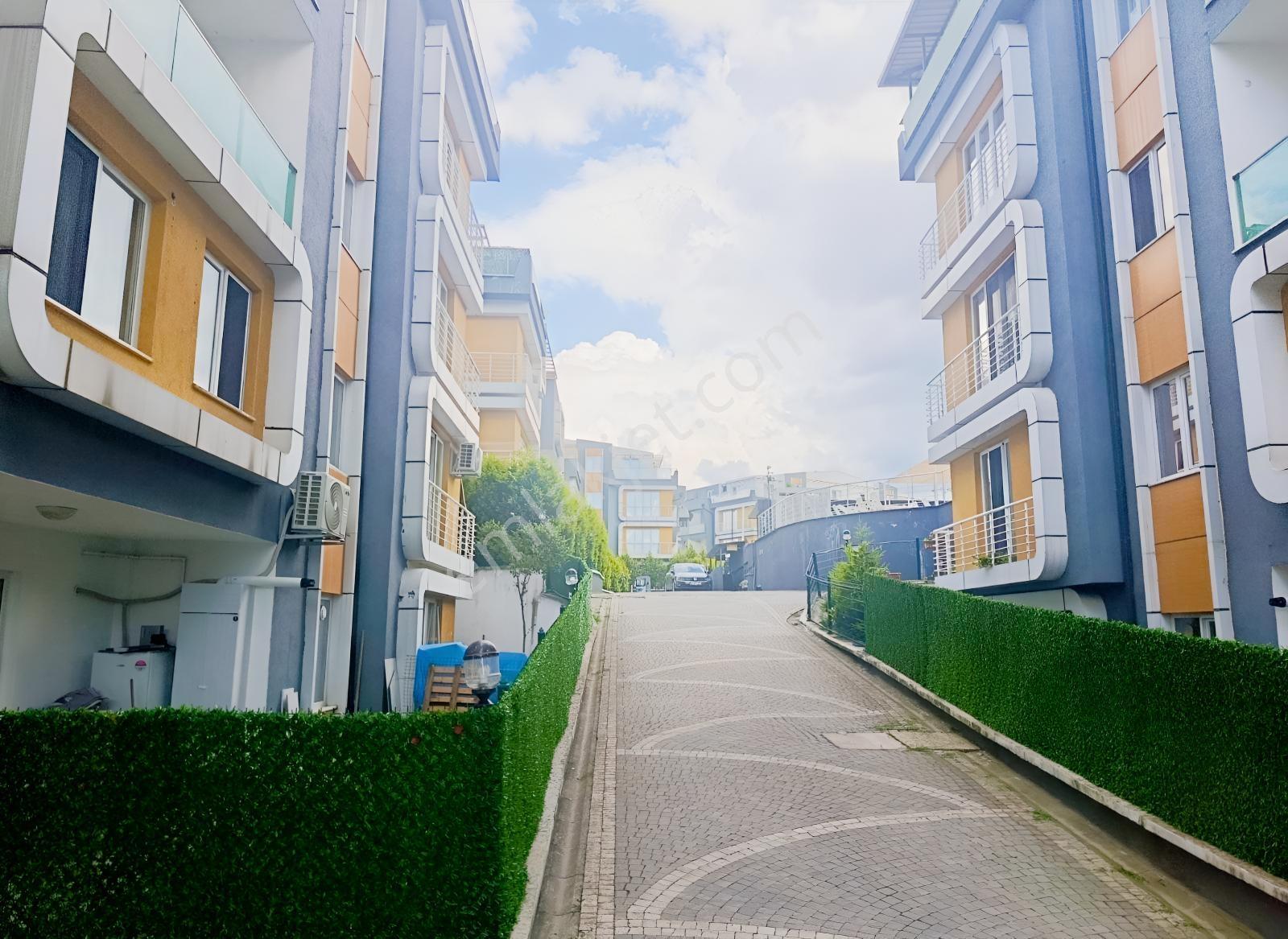 Cb Mark'tan Başiskele'de Satılık Site İçi 2+1 Ara Kat Daire — fotoğraf 22