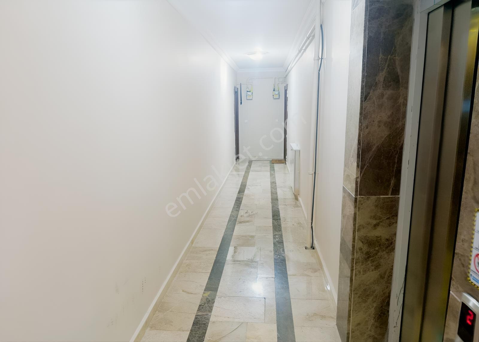 Cb Mark'tan Başiskele'de Satılık Site İçi 2+1 Ara Kat Daire — fotoğraf 27