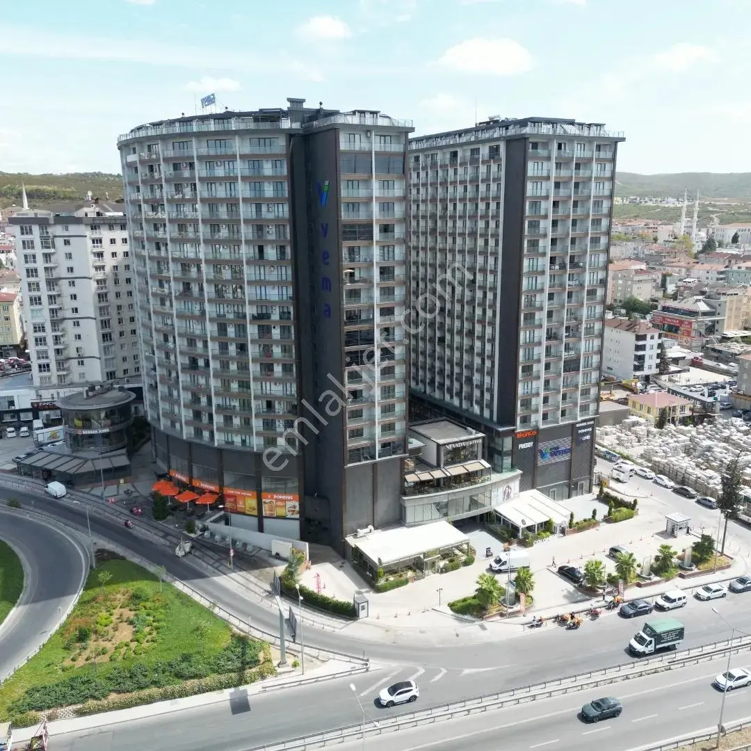 Tuzla İçmeler Merkez Vemada Marmaray Yakın Satılık 2+1 Daire