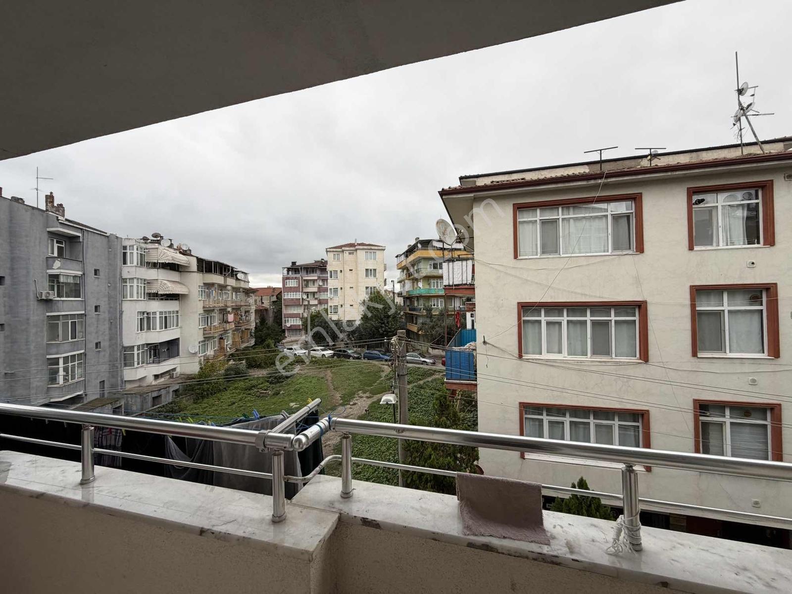 Gölcük Merkez Mh Donanma Yakını 3+1 Çatı Dubleks — fotoğraf 12