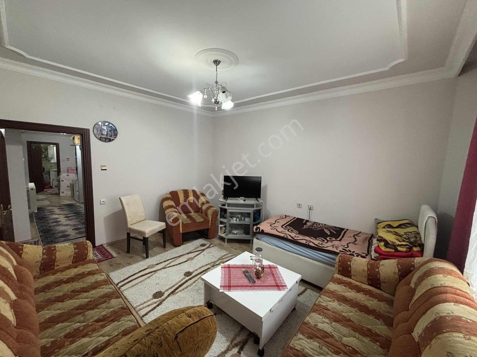 Mevlana Mah.de Satılık Mutfak Salon Ayrı 2+1 Fırsat Daire — fotoğraf 9