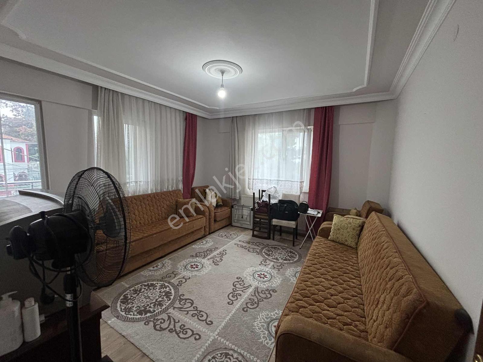 Mevlana Mah.de Satılık Mutfak Salon Ayrı 2+1 Fırsat Daire — fotoğraf 15