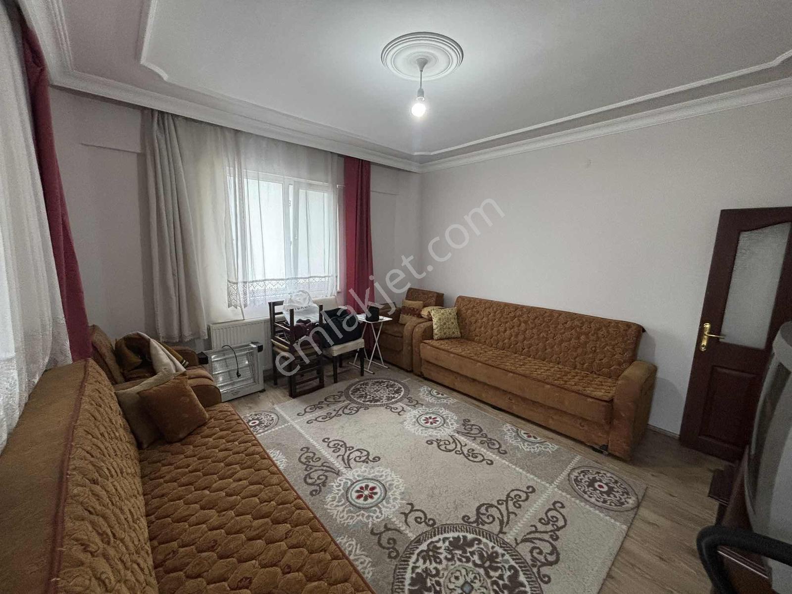 Mevlana Mah.de Satılık Mutfak Salon Ayrı 2+1 Fırsat Daire — fotoğraf 17