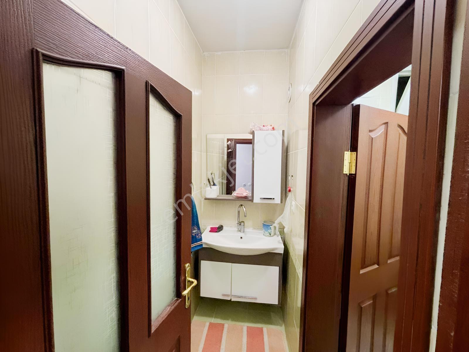 Mevlana Mah.de Satılık Mutfak Salon Ayrı 2+1 Fırsat Daire — fotoğraf 32