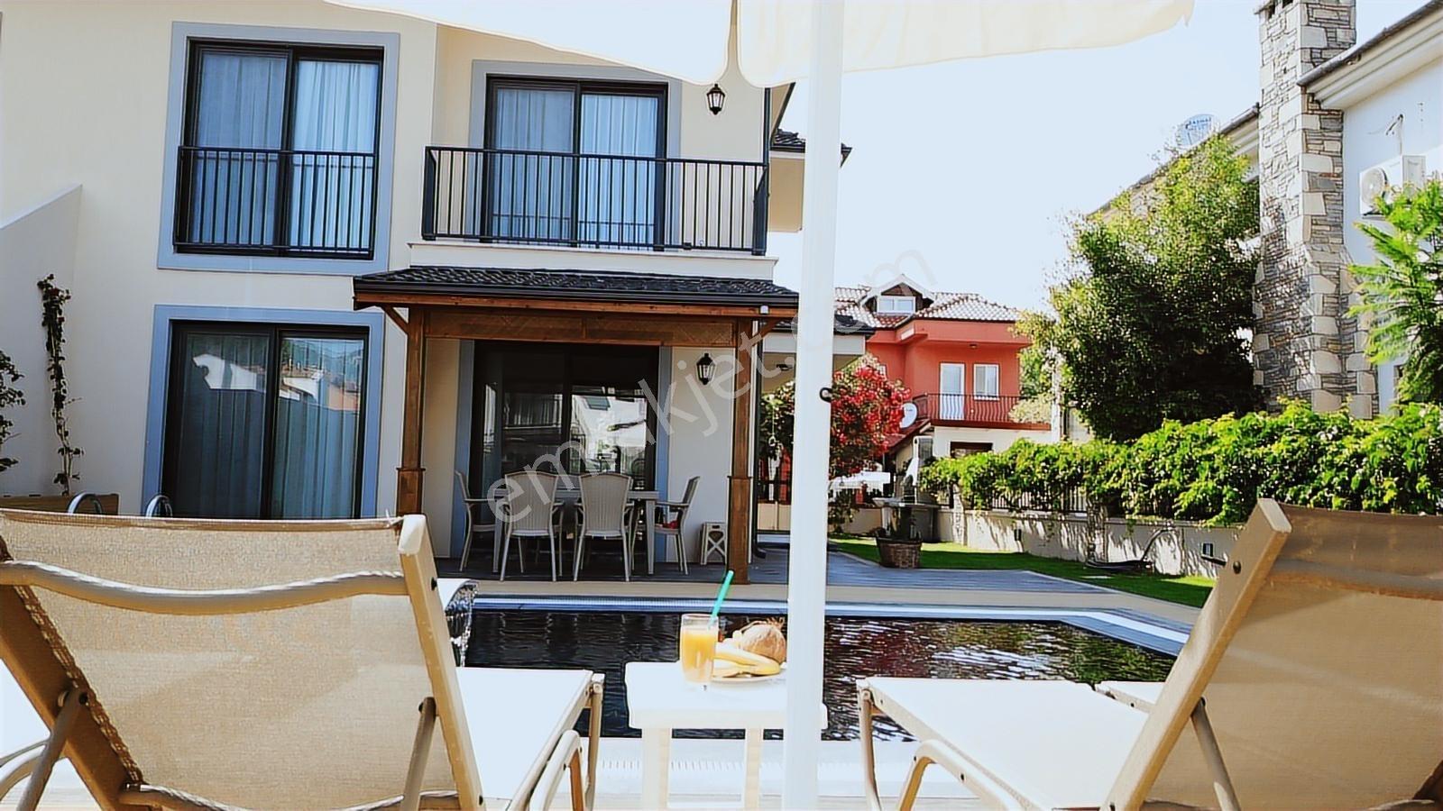 Dalyan Satılık Müstakil Havuzlu Yeni Yapı Villa 4+1
