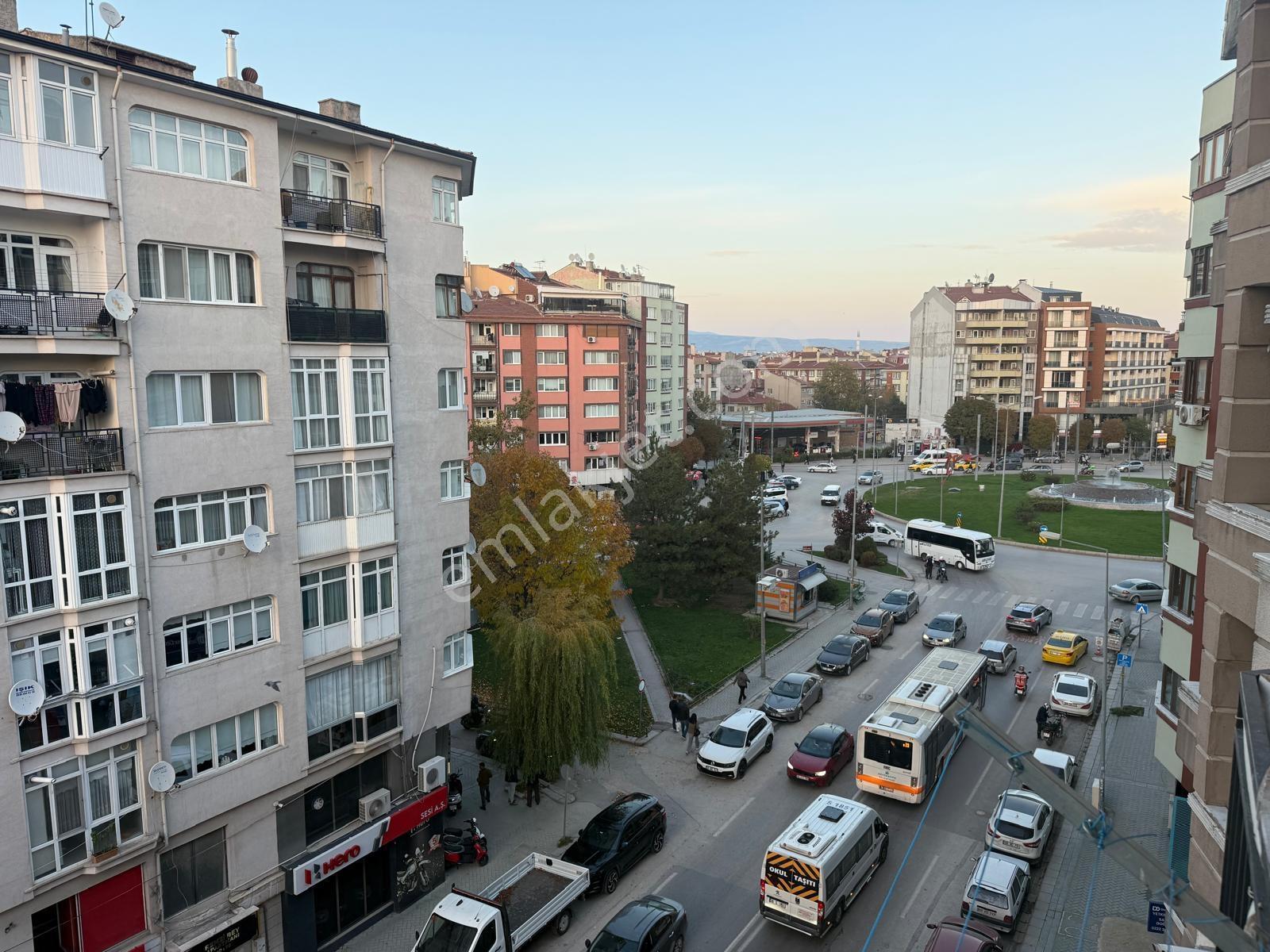 Yzg Den Seylap Caddesi Üzerinde Satılık Asansörlü 3+1 Daire — fotoğraf 13