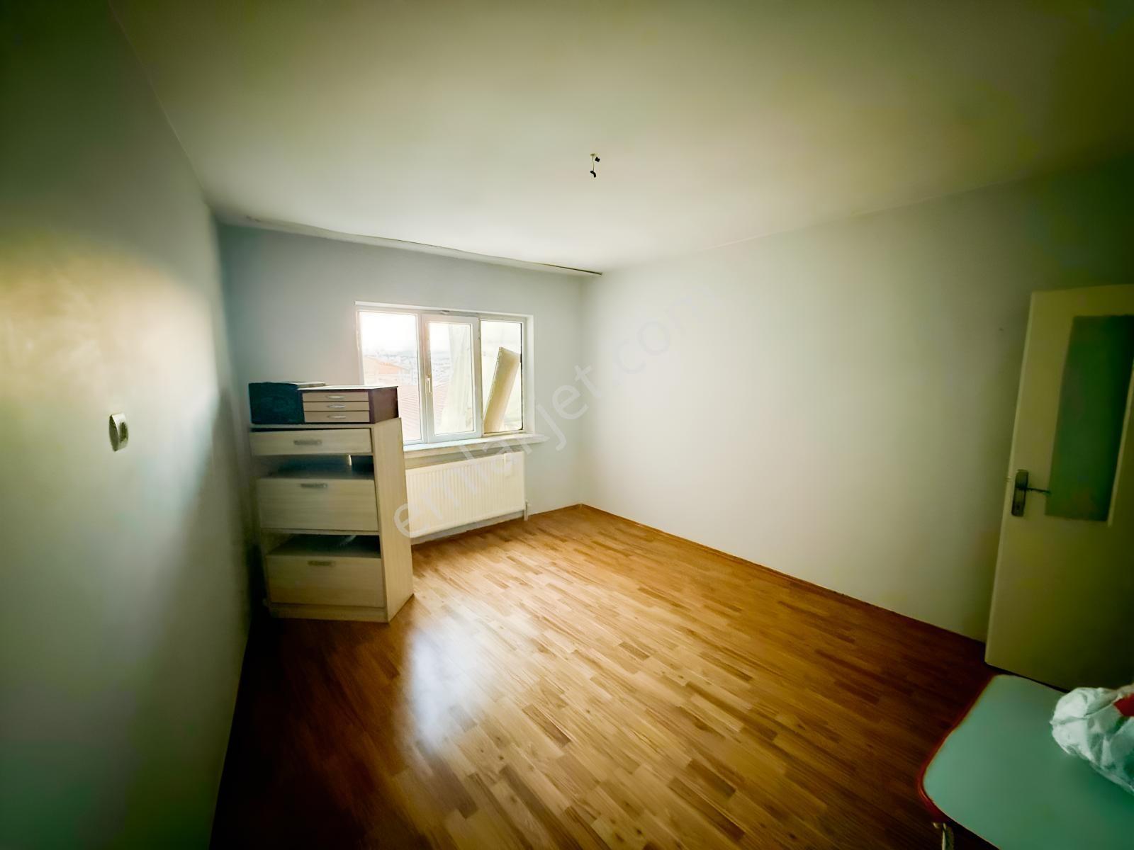 Yzg Den Seylap Caddesi Üzerinde Satılık Asansörlü 3+1 Daire — fotoğraf 22