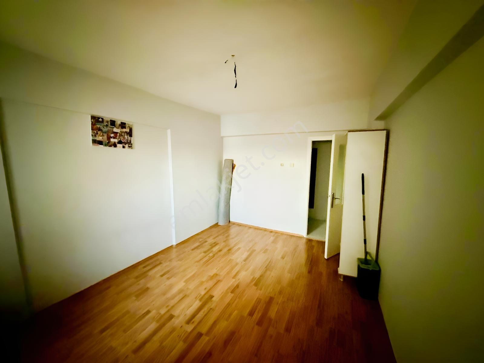 Yzg Den Seylap Caddesi Üzerinde Satılık Asansörlü 3+1 Daire — fotoğraf 27