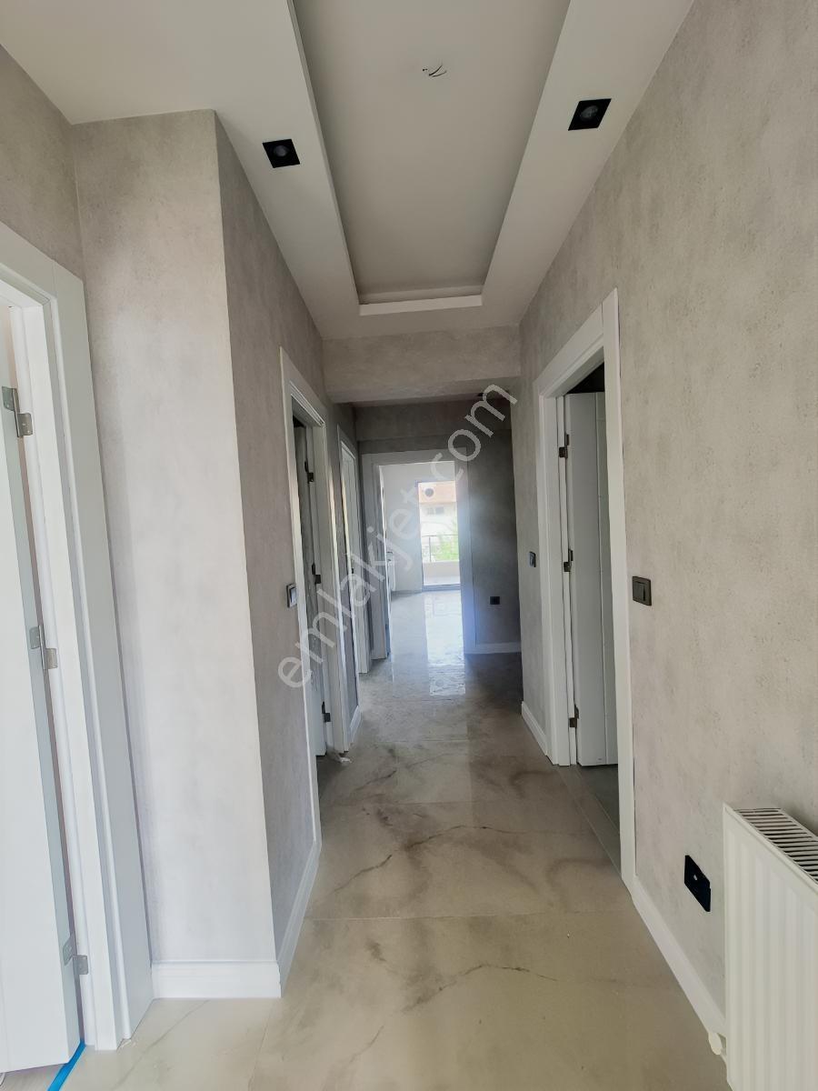 Abdullahpaşada Satılık 2+1 Daire — fotoğraf 7