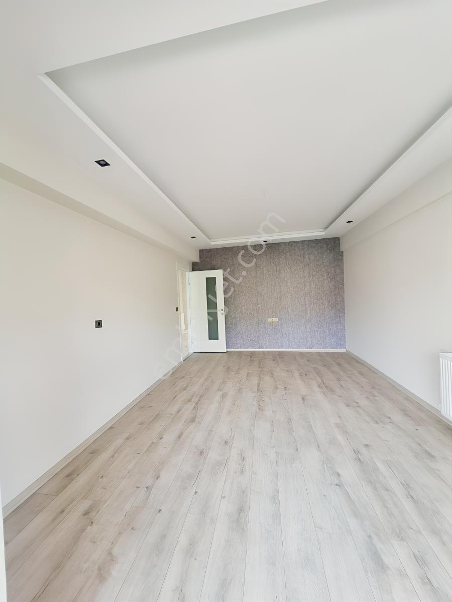 Abdullahpaşada Satılık 2+1 Daire — fotoğraf 14