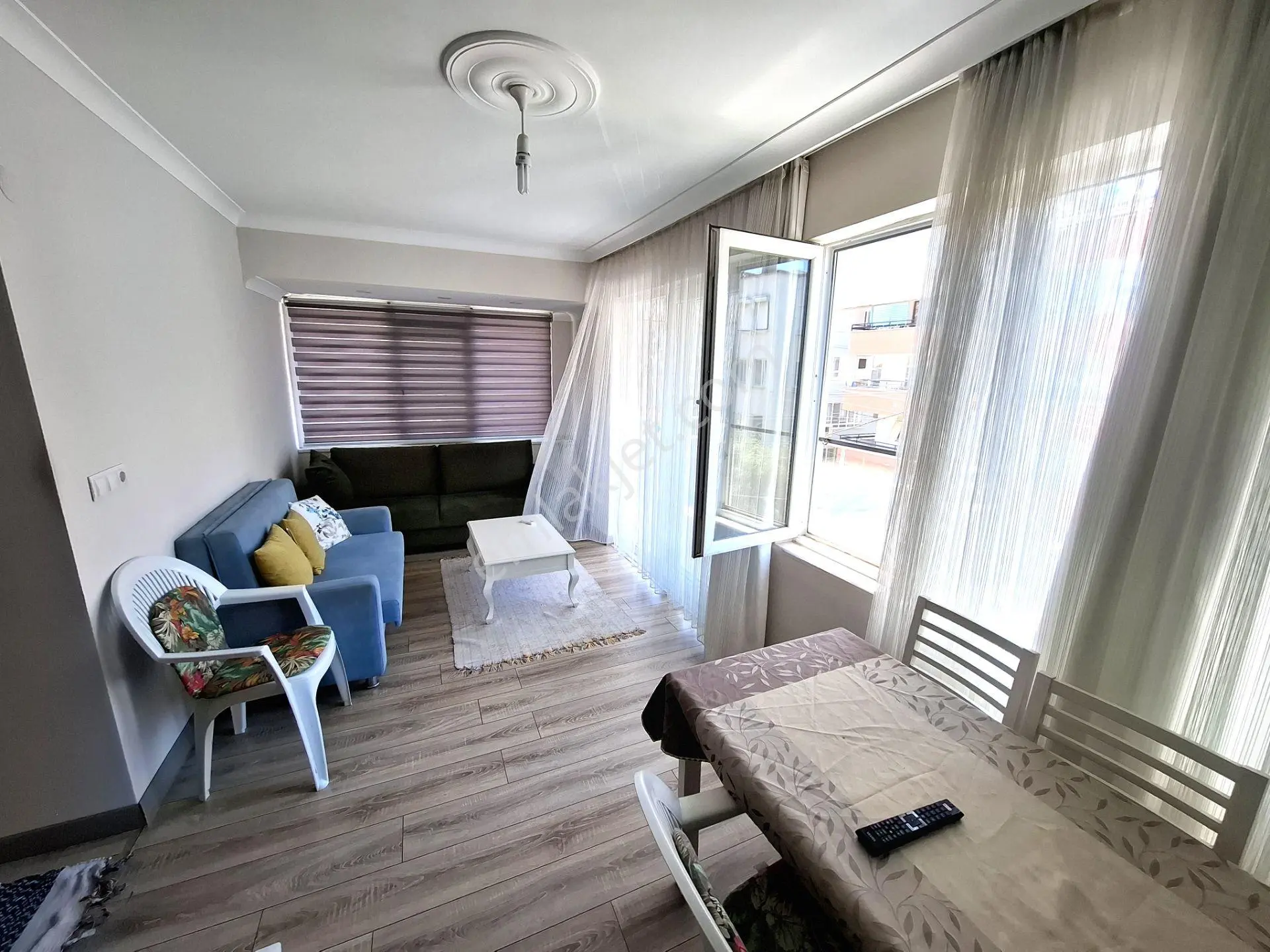 𝄞melodi'den Akçay Merkez'in Fırsatı Eşyalı Ada Mutfaklı Denize 350mt Ön Cephe 2+1 Dairesi — fotoğraf 2