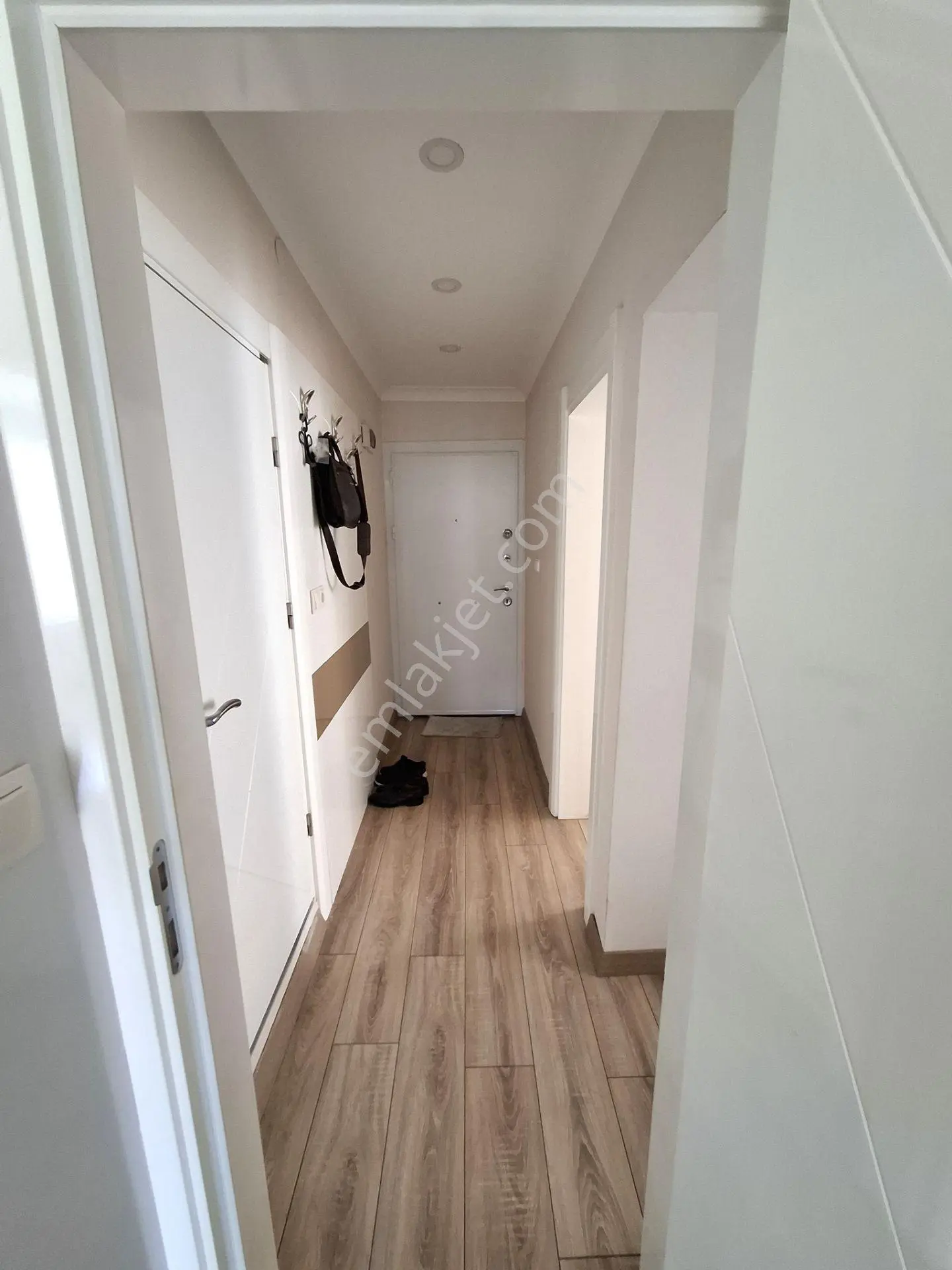 𝄞melodi'den Akçay Merkez'in Fırsatı Eşyalı Ada Mutfaklı Denize 350mt Ön Cephe 2+1 Dairesi — fotoğraf 3