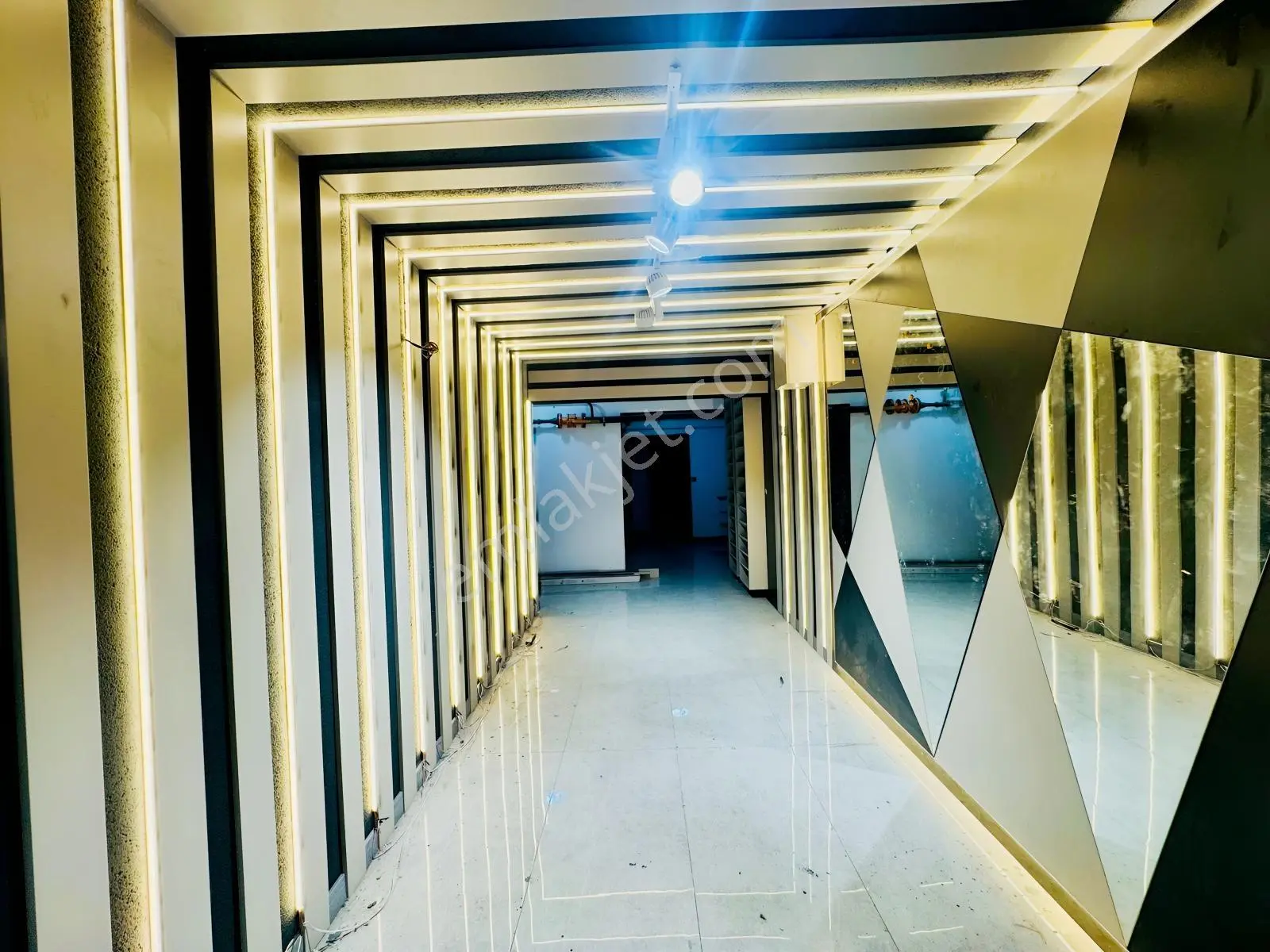 Güven'den Yüksek Kira Getirili, Yerden Isıtmalı,ankastreli Daire — fotoğraf 22
