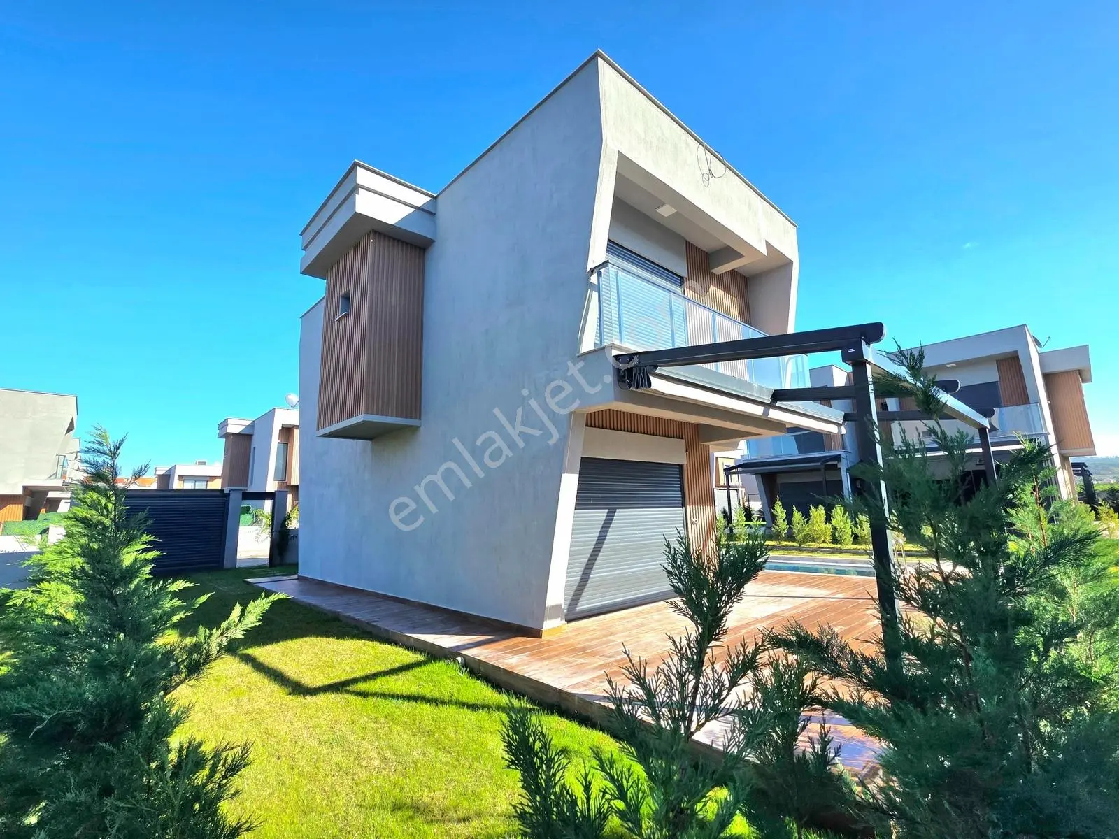 Kuşadası Davutlarda 3+1 Sıfır Satılık Villalar — fotoğraf 4
