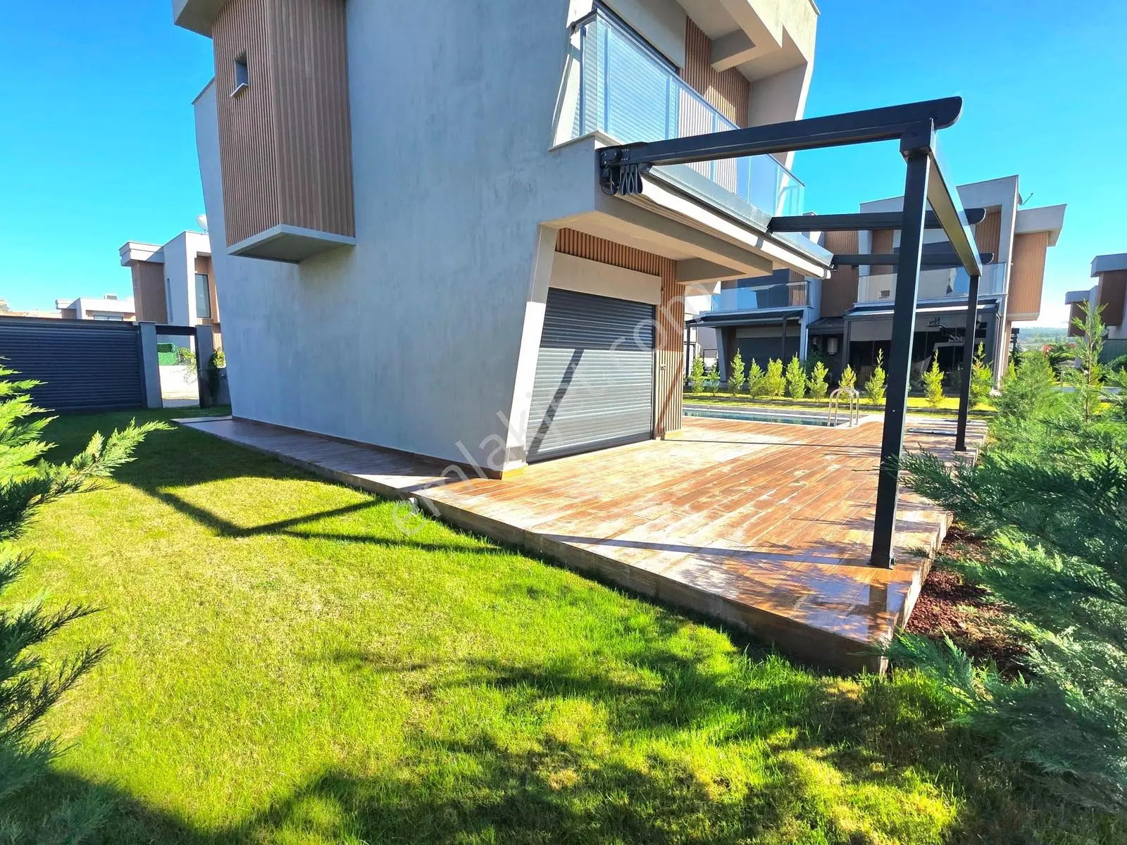 Kuşadası Davutlarda 3+1 Sıfır Satılık Villalar — fotoğraf 5