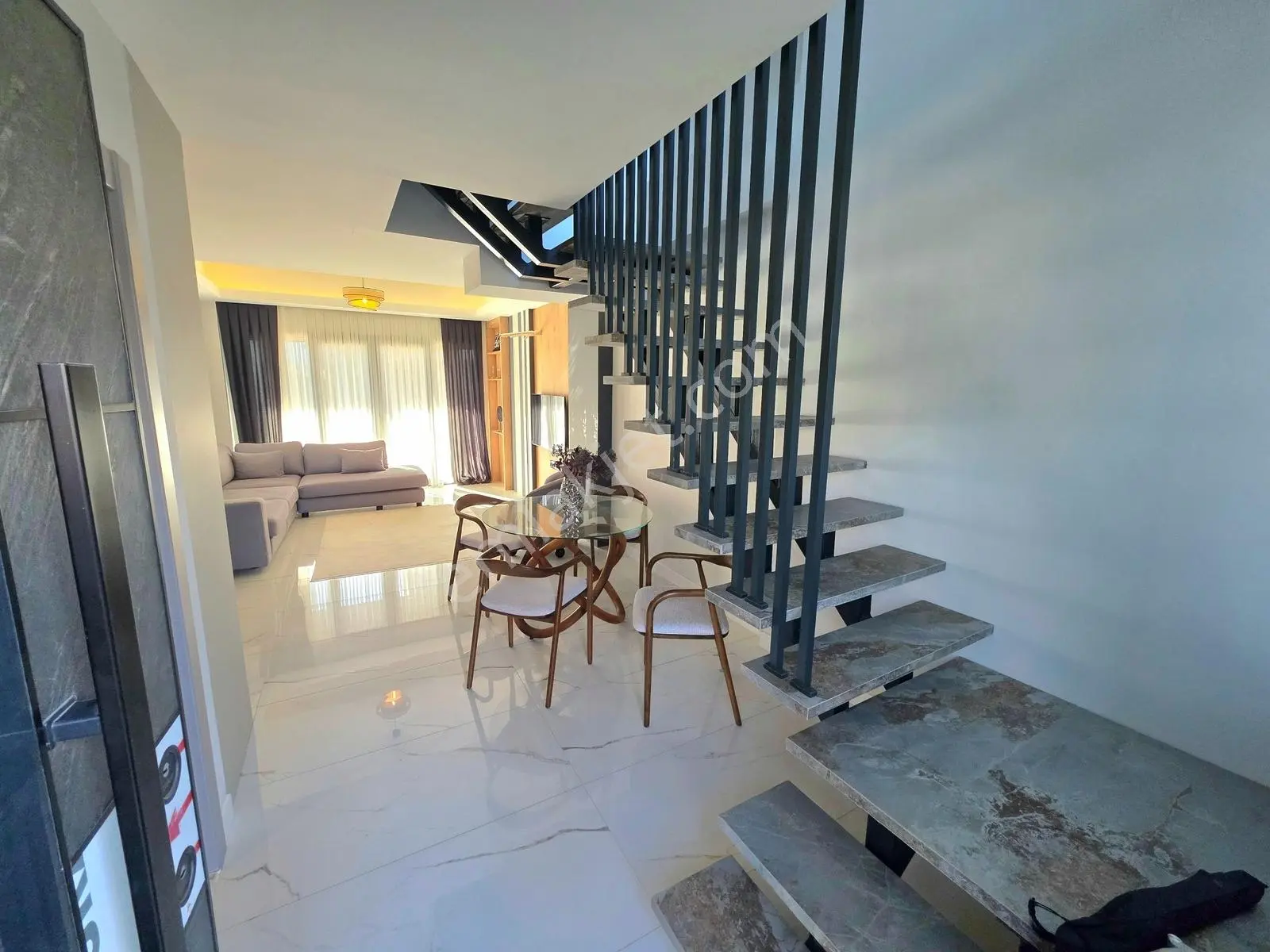 Kuşadası Davutlarda 3+1 Sıfır Satılık Villalar — fotoğraf 13