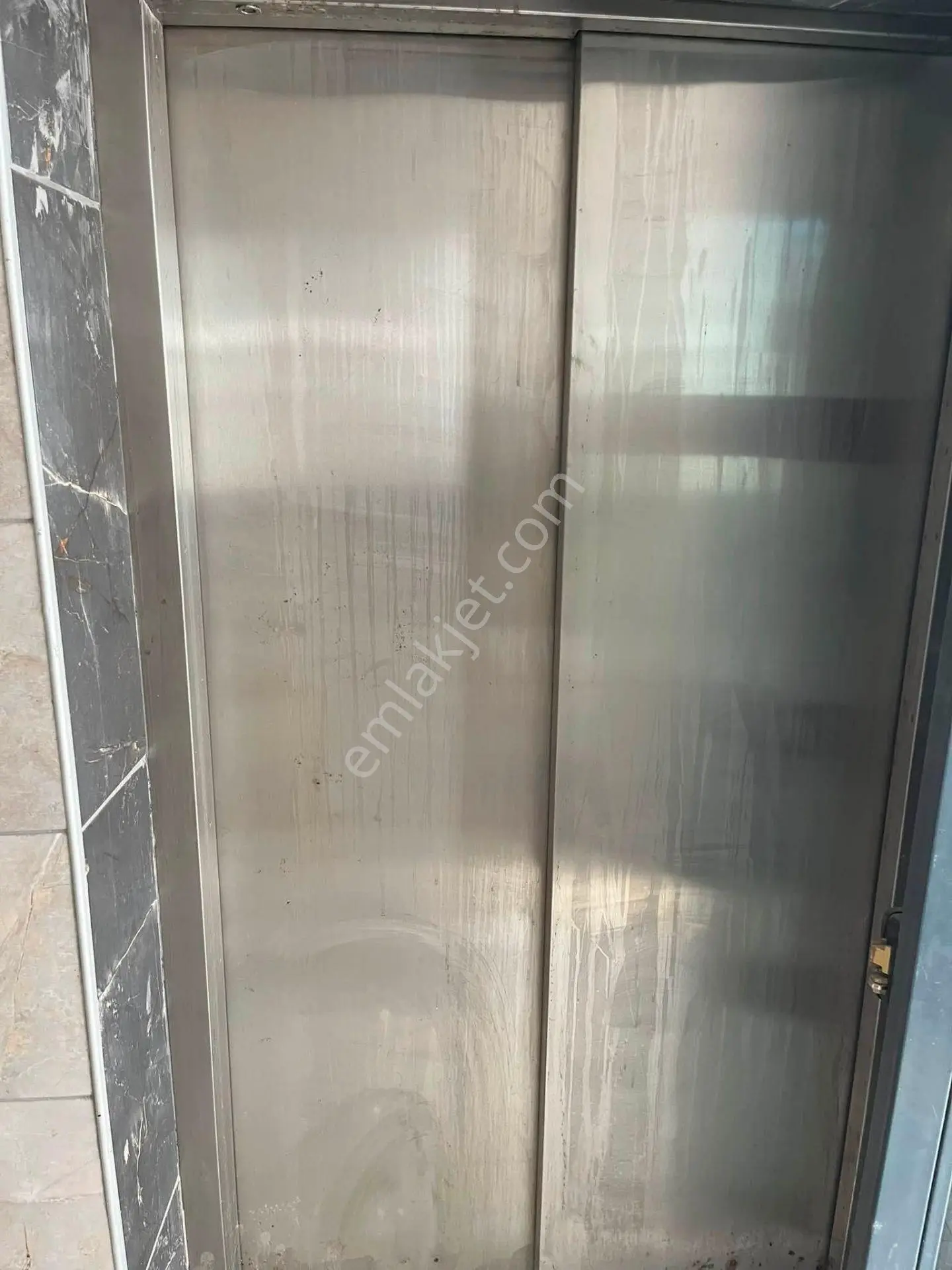 Yeşilovacık 1+1 Satılık Daire — fotoğraf 3