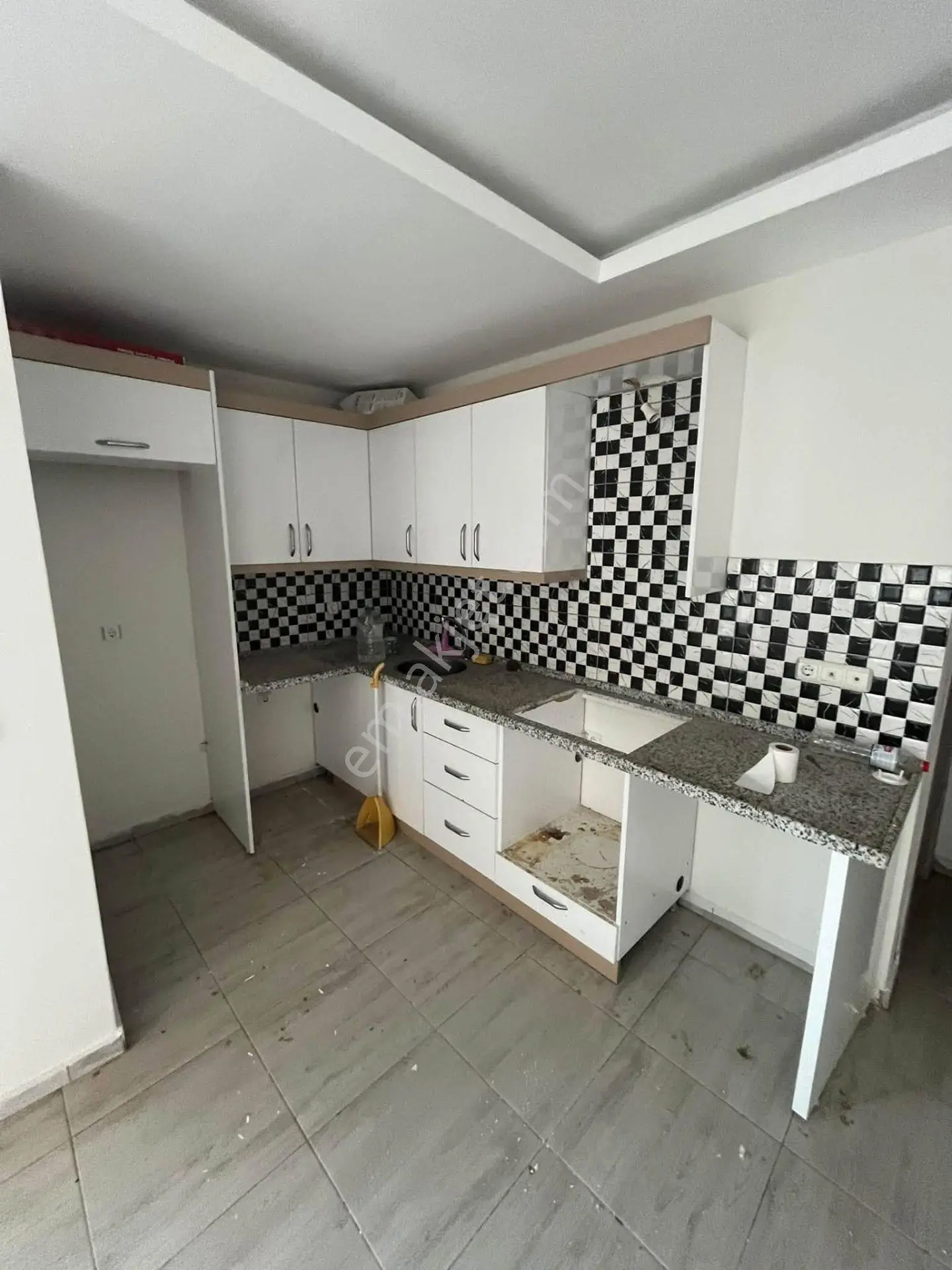 Yeşilovacık 1+1 Satılık Daire — fotoğraf 7