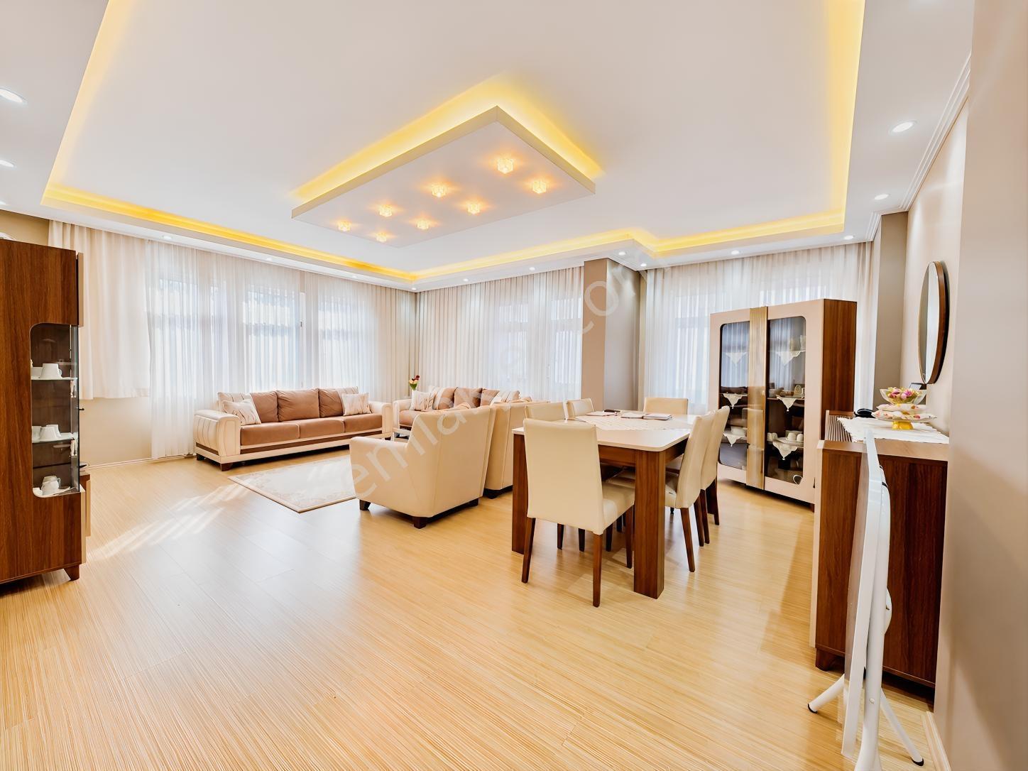 ╣Garanti Emlak'Tan - Merkez'De - 275 M² - 4+1 - Ultra Lüks Daire