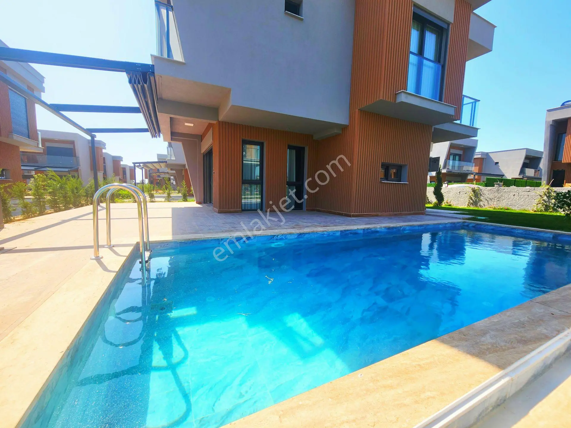 Kuşadası Davutlar %50 Vadeli Projeden Denize Çok Yakın Villalar — fotoğraf 6