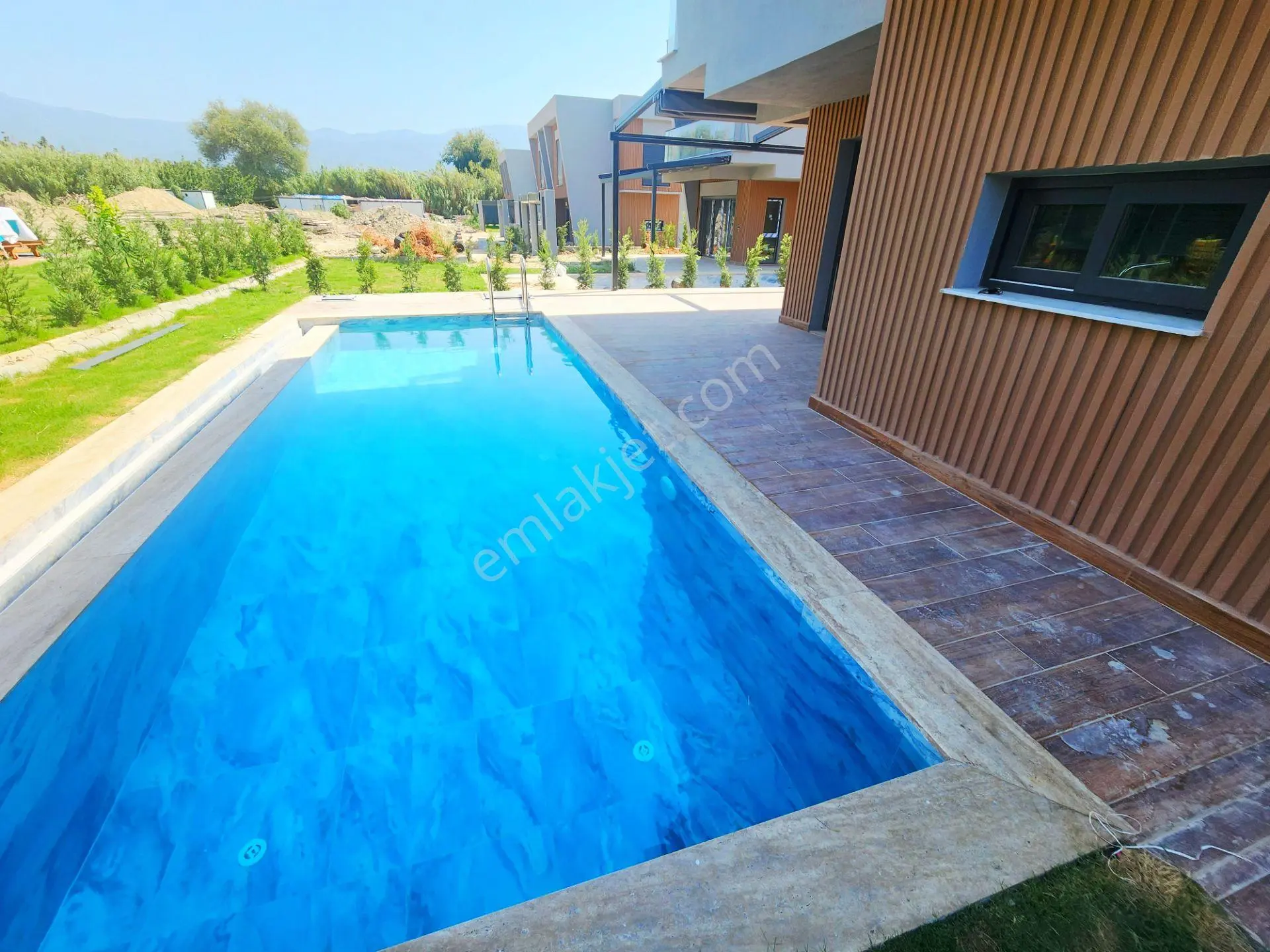 Kuşadası Davutlar %50 Vadeli Projeden Denize Çok Yakın Villalar — fotoğraf 9