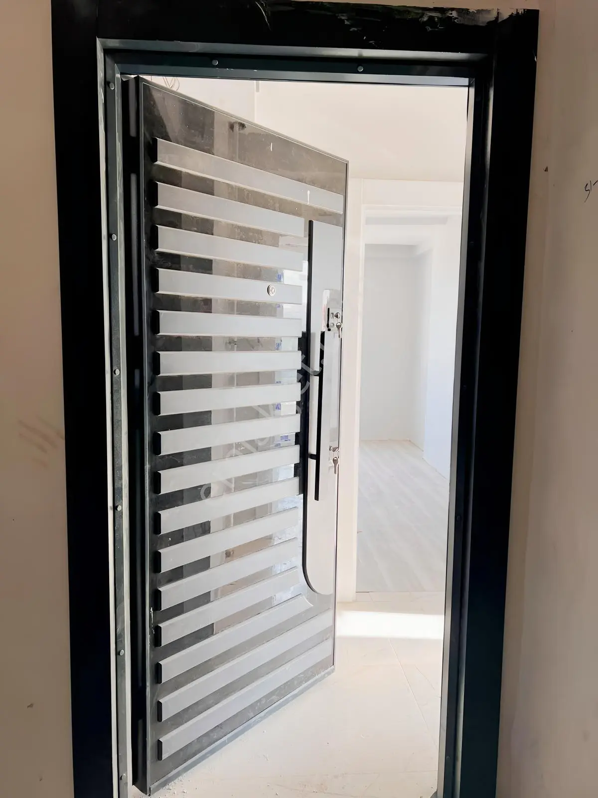 3+1 Satılık ! Karşıyaka Mah. Sıfır 3+1 , 120 M² Satılık Daire — fotoğraf 5