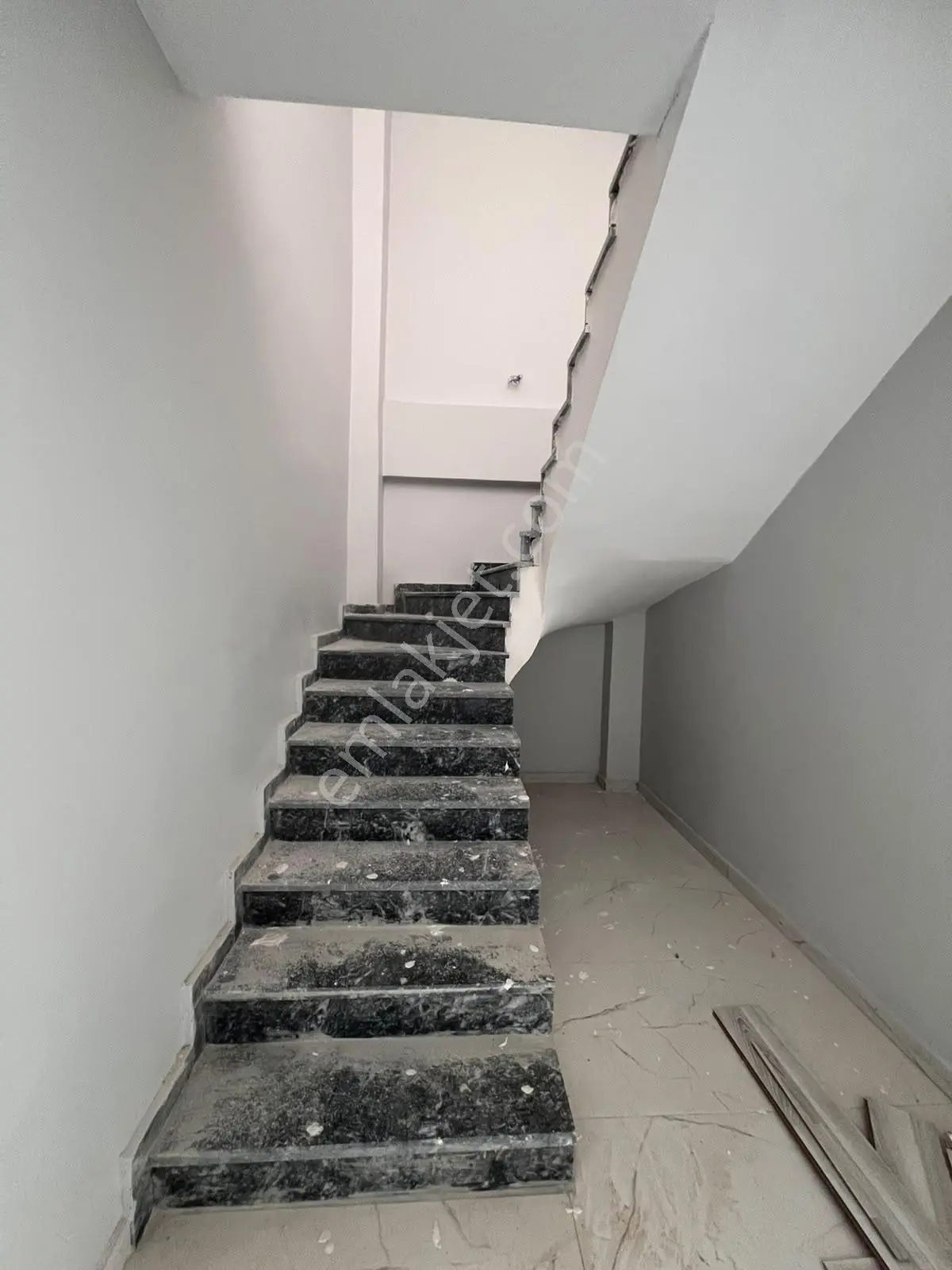 3+1 Satılık ! Karşıyaka Mah. Sıfır 3+1 , 120 M² Satılık Daire — fotoğraf 18