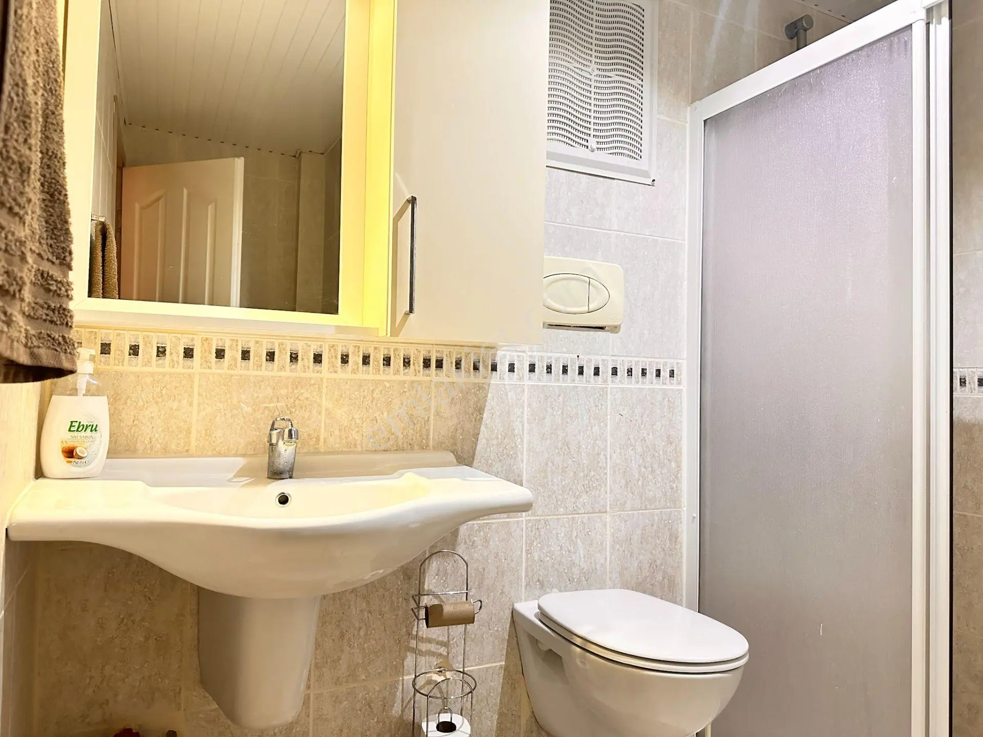 Alanya Mahmutlar'da Denize 150 M Sahile Geçişli Sitede Eşyalı 2+1 — fotoğraf 14