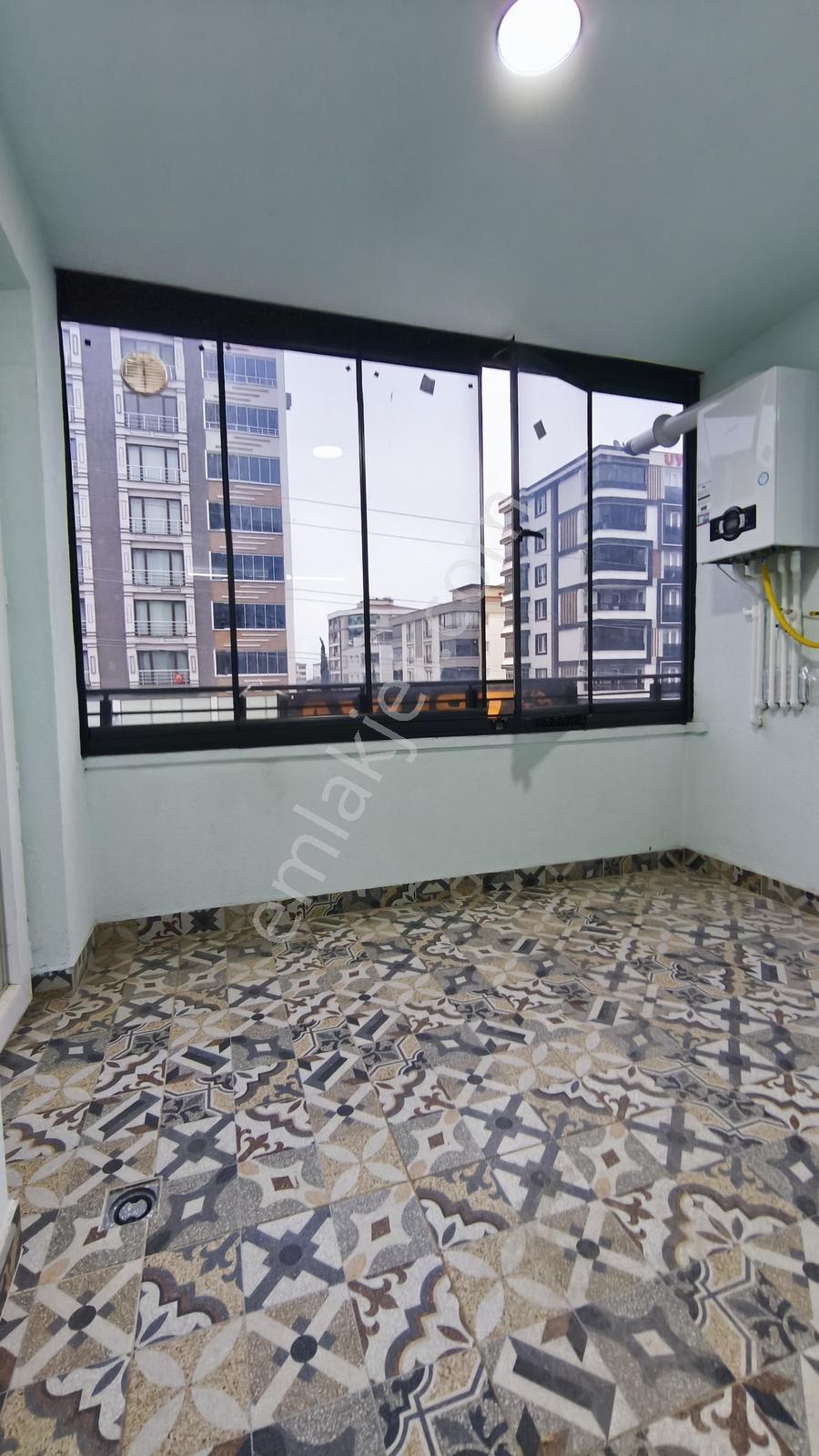 Truva/nazım Demirci'den Ataken Bulvara Cephe Satılık 3+1 Daire — fotoğraf 12